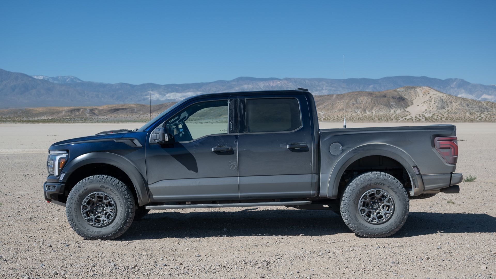 I Drove The Extreme V8-Powered Ford Raptor R. Here's Why I'd Stick With ...