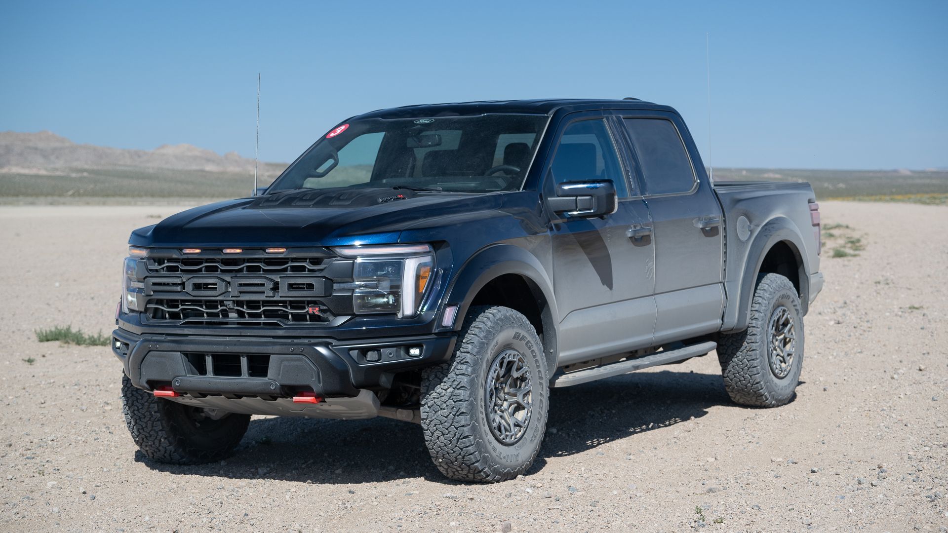 I Drove The Extreme V8-Powered Ford Raptor R. Here's Why I'd Stick With ...
