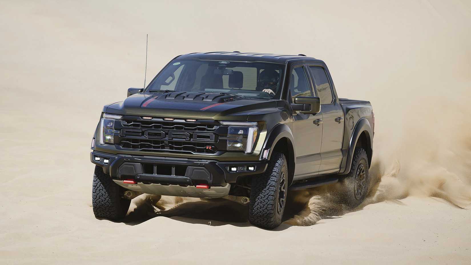 Custom Raptor R Trucks Watch Rivian R1T Obliterate The Ford F-150 R In A Drag Race
