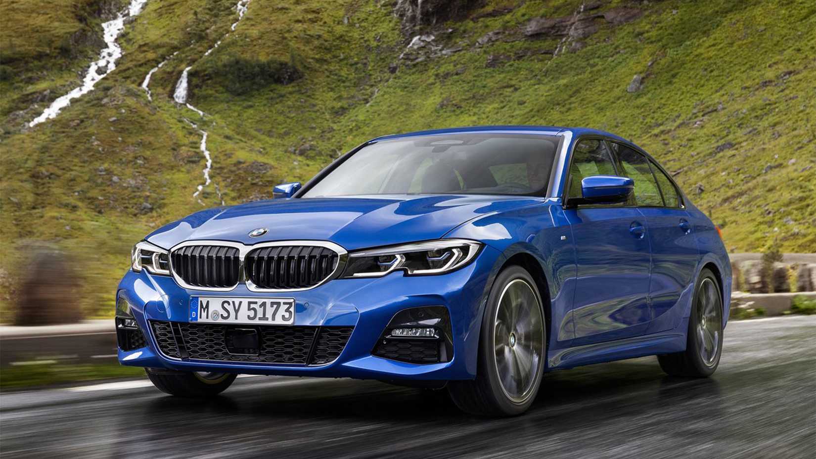 BMW 3-Series - Front 3_4 angle