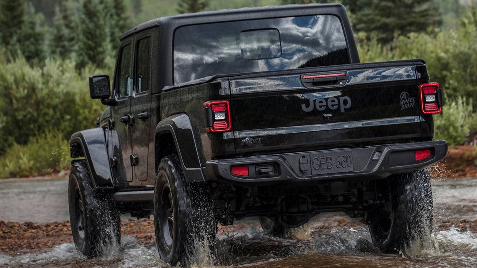 The New Jeep Scrambler Has More Bed Space Than A Gladiator