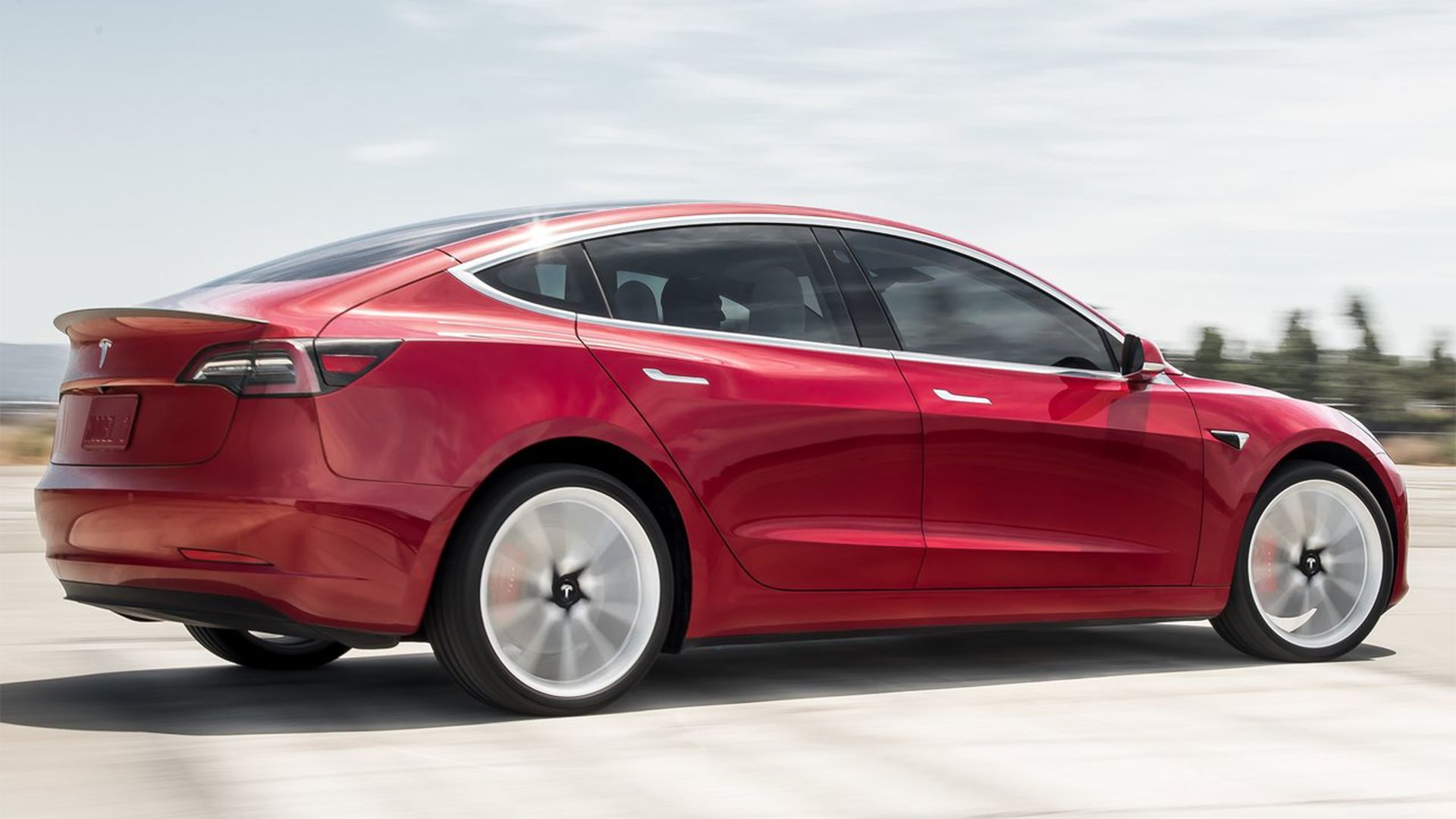 Tesla Model 3 - Ângulo traseiro 3_4