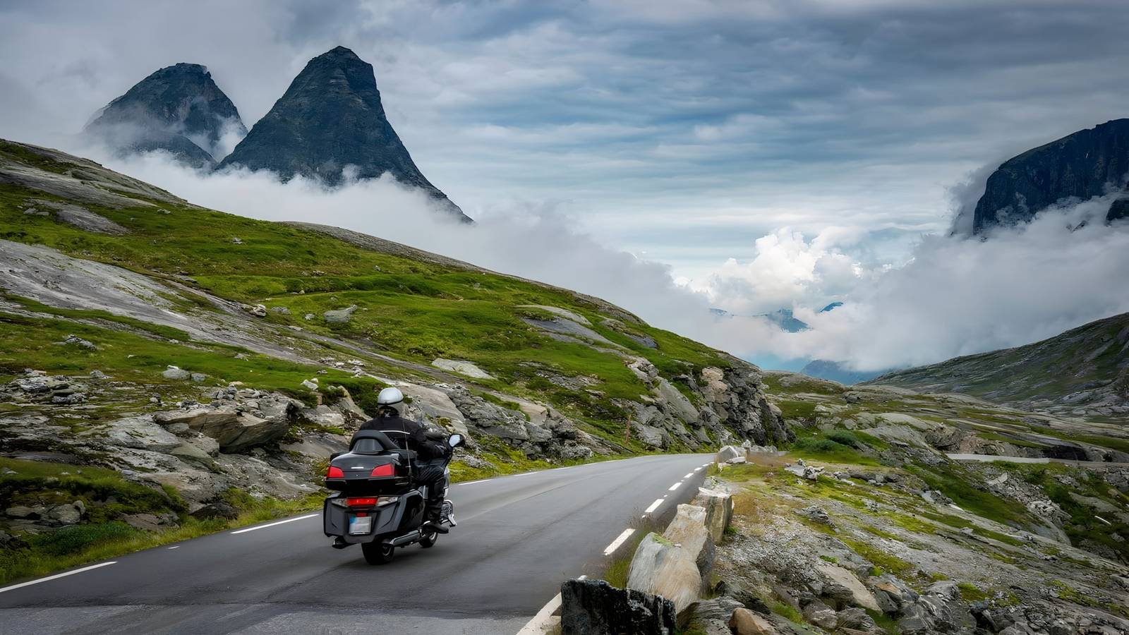 Motorcycle Rods 10 Mesmerizing Motorcycle Roads In The World