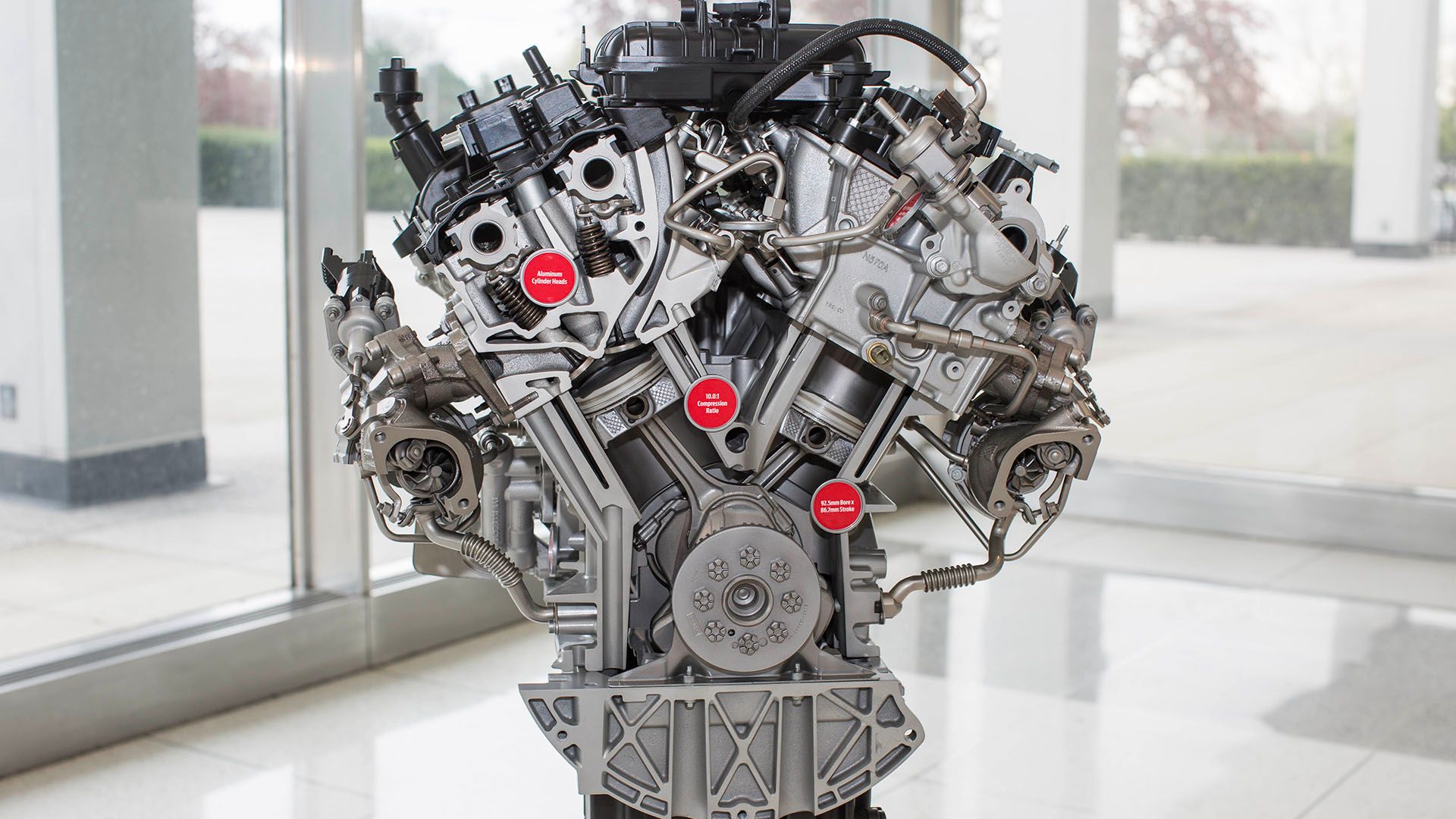 Motor Ford Ecoboost V6 de 3,5 litros cortado