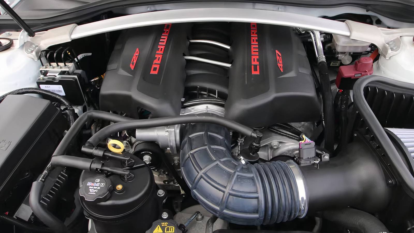 2015 Chevrolet Camaro Z/28: America’s 500-HP V8 Muscle Car Bargain