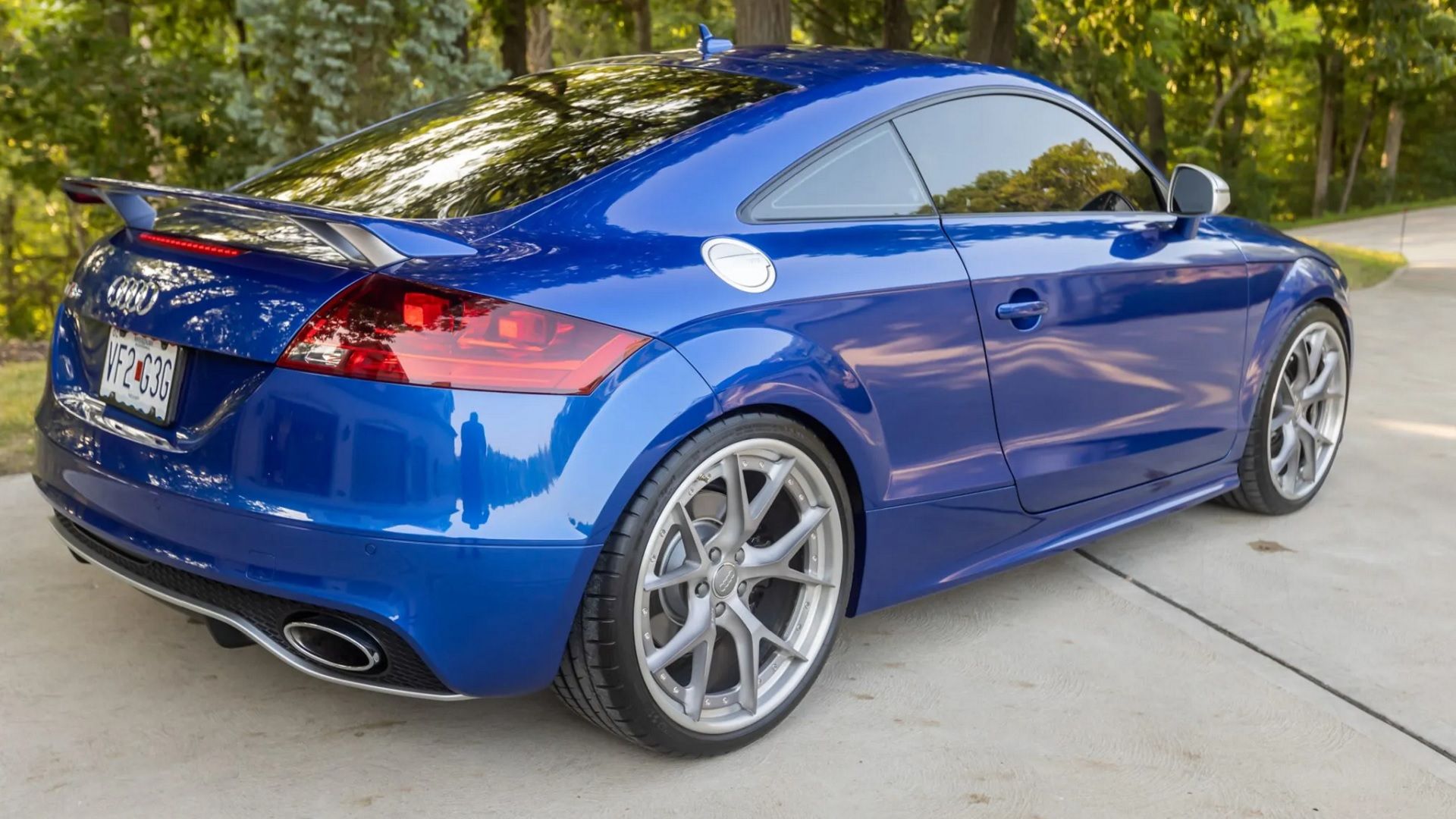 10 Surprisingly Affordable Sports Cars That Offer Blazing Speed