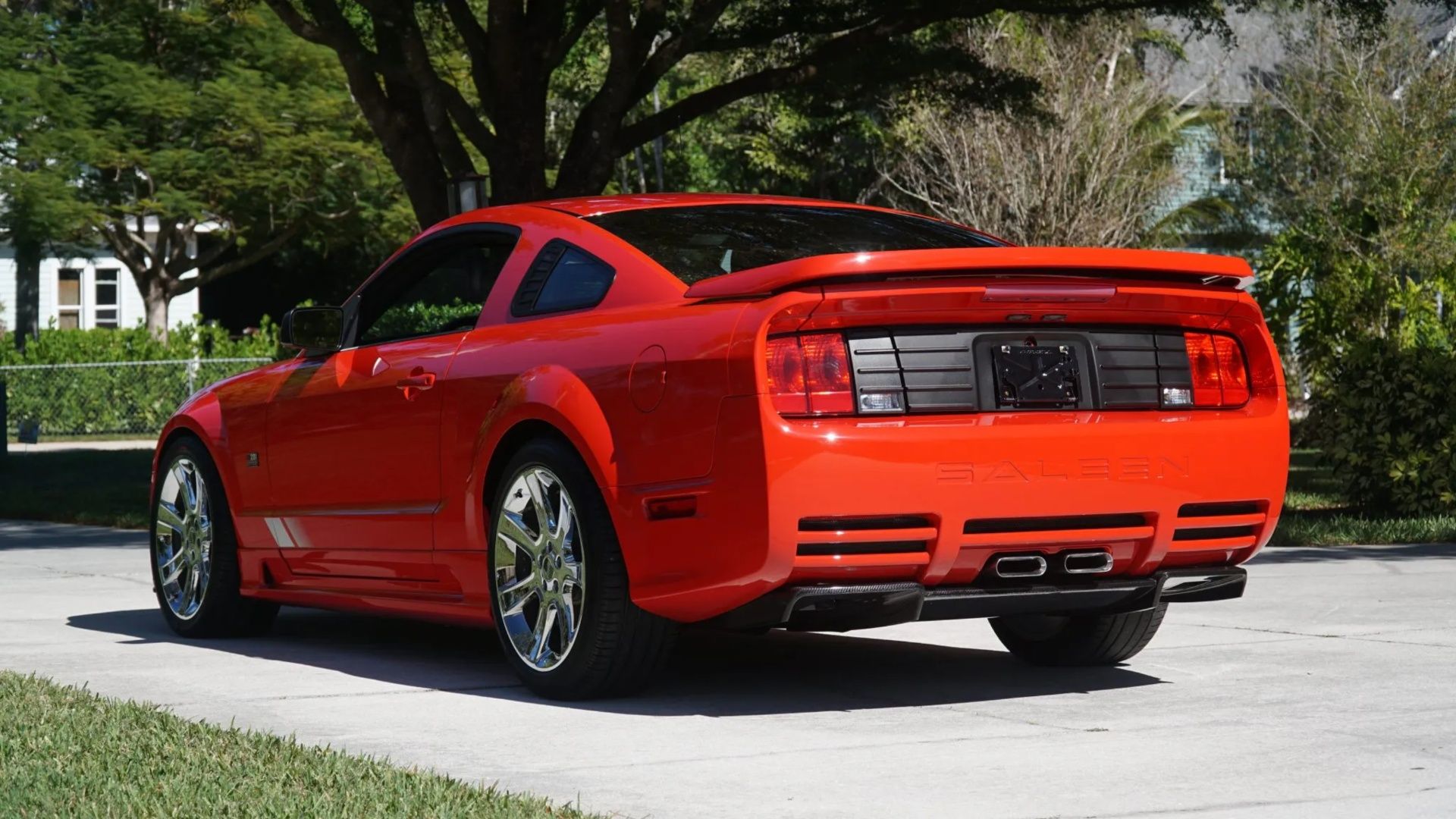 Tom Cruise's Garage Hides Two Extremely Rare Cars