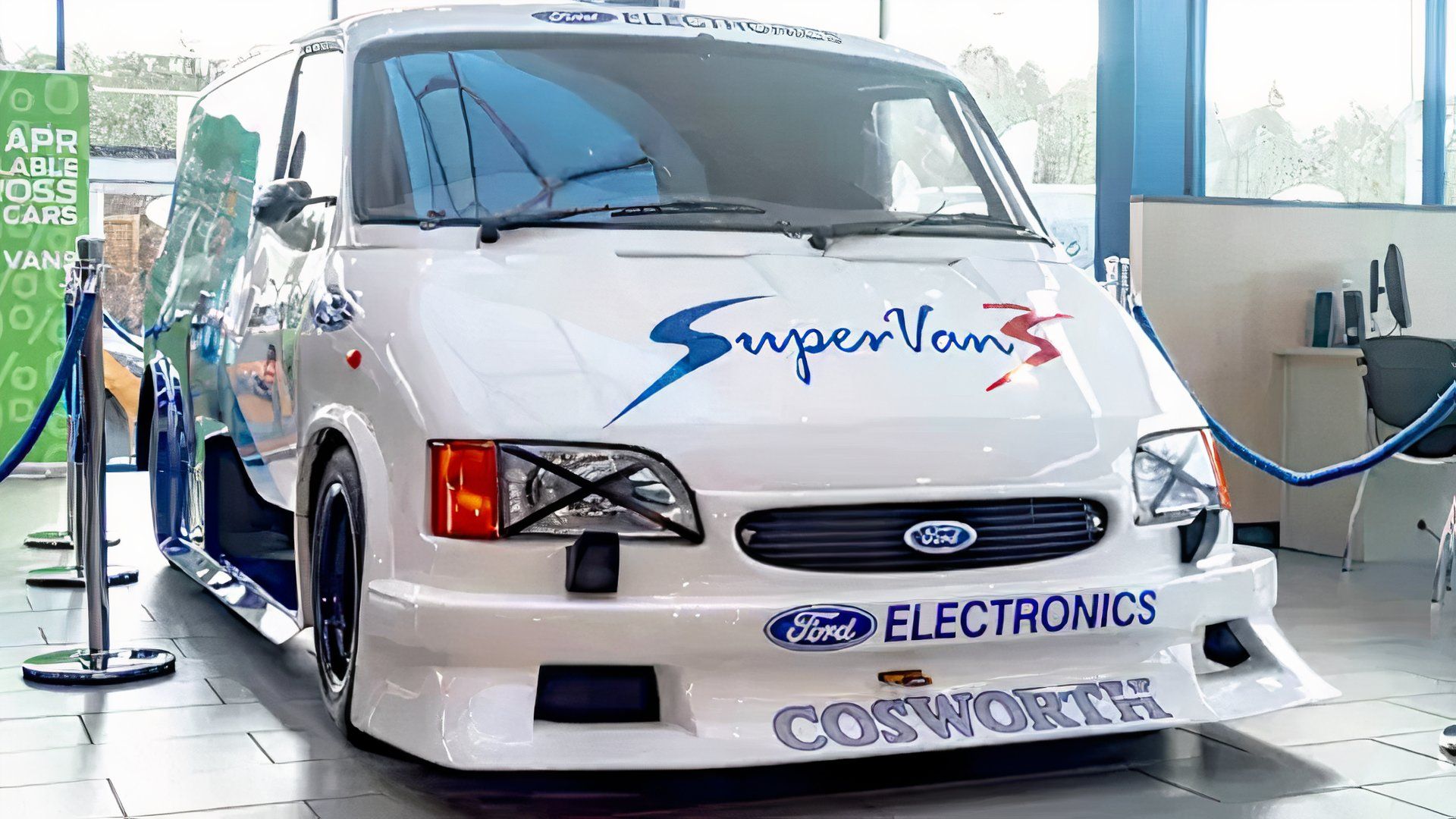 Ford Supervan 3: The 650 HP Van That Beat the McLaren F1