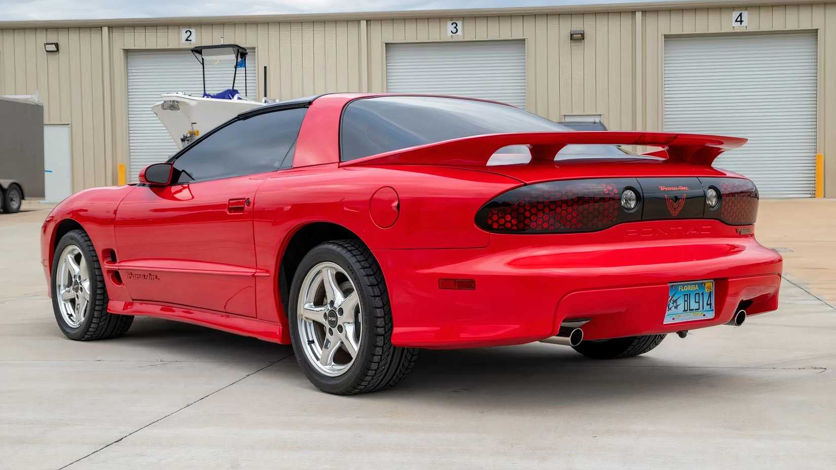 2001 Pontiac Firebird 3