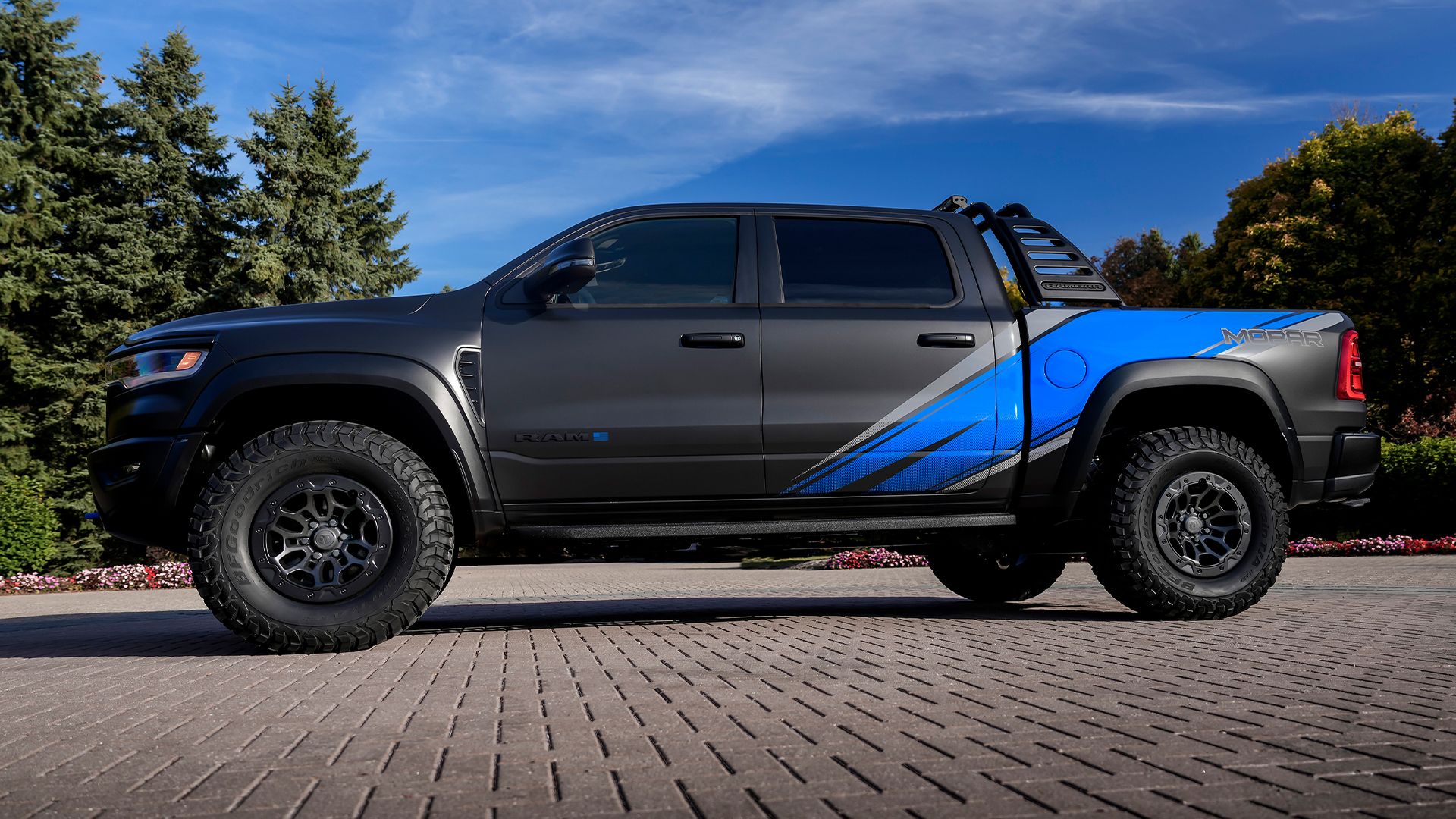 Ram 2500 Power Wagon Concept And New 1500 RHO Bring Serious Mopar Power ...