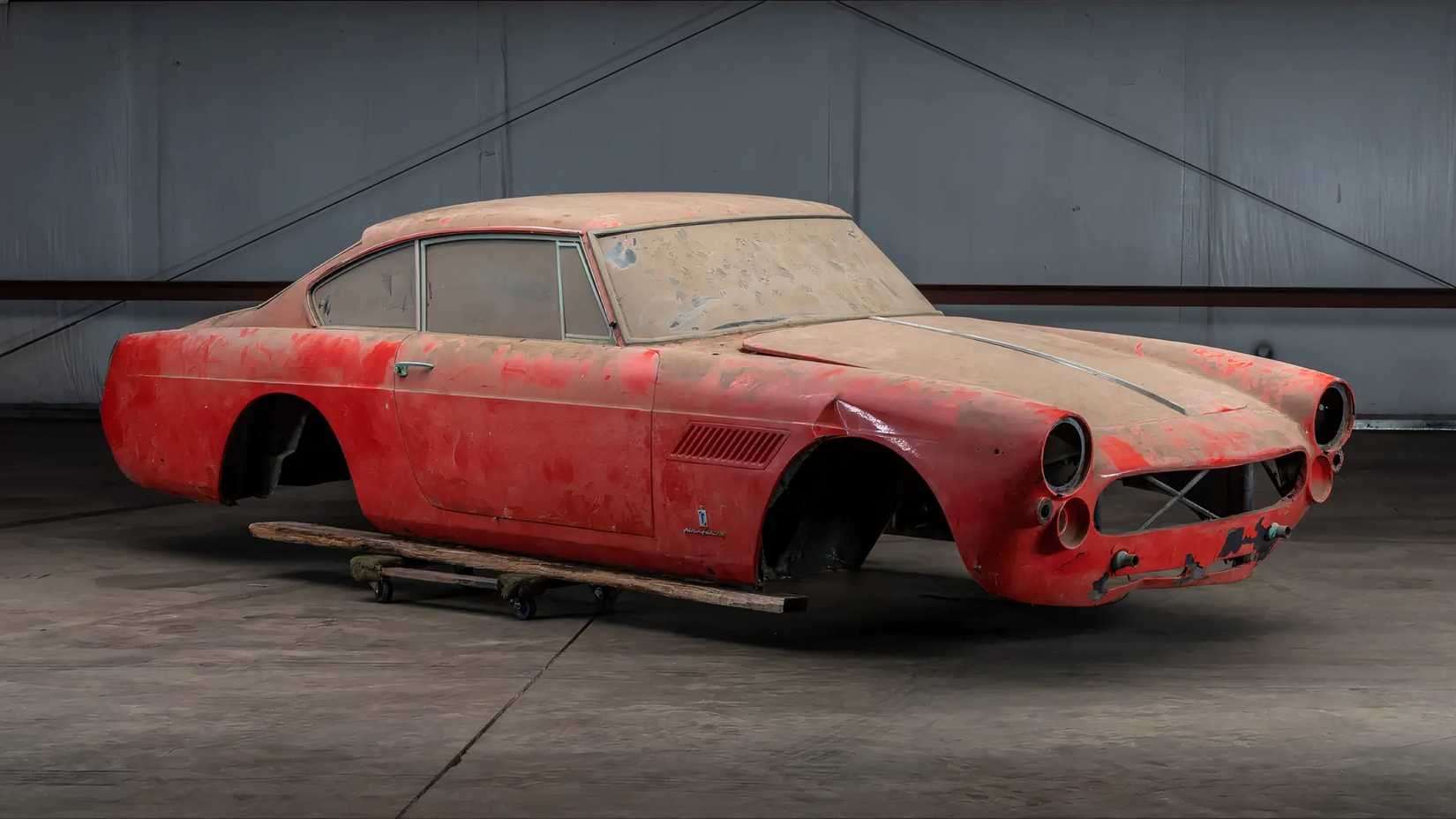 10 Most Insane Sports Cars People Found In Barns