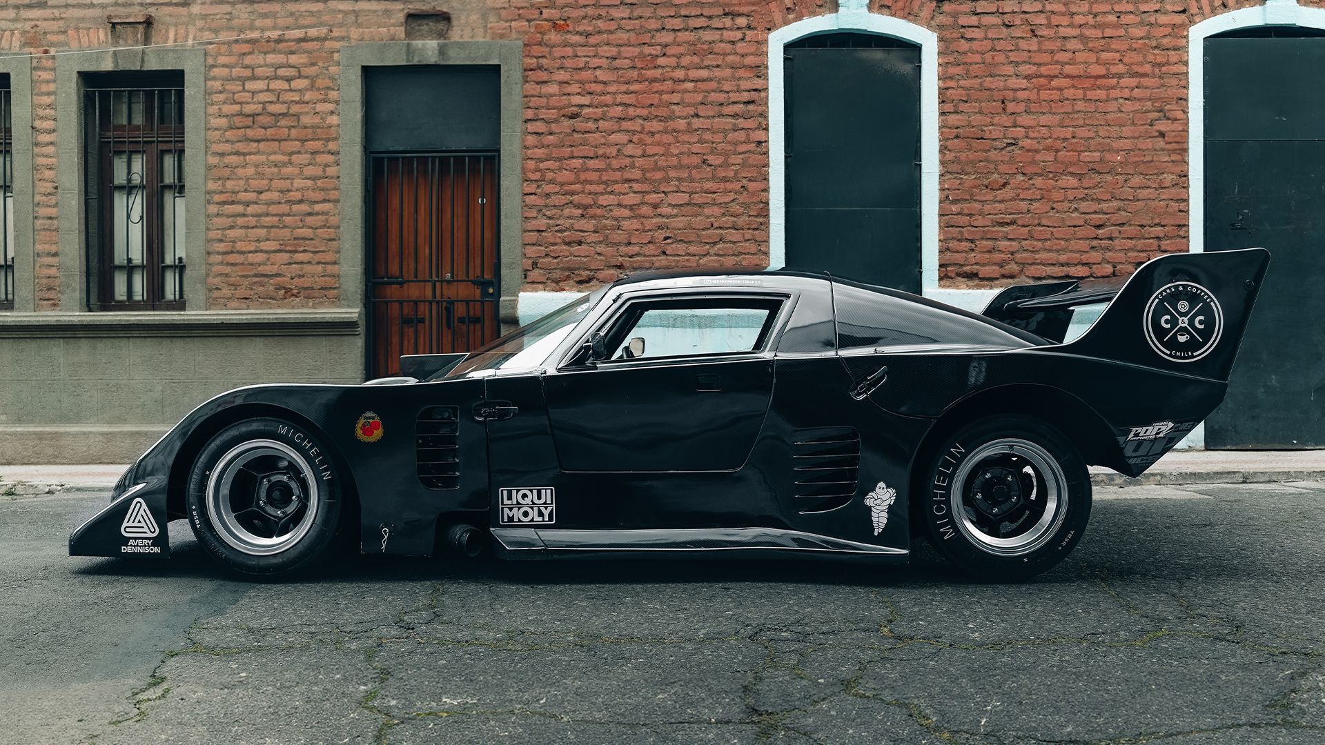 Hot Wheels Legends Tour Winner Is An Insane Ford-Chevy Hybrid Race Car