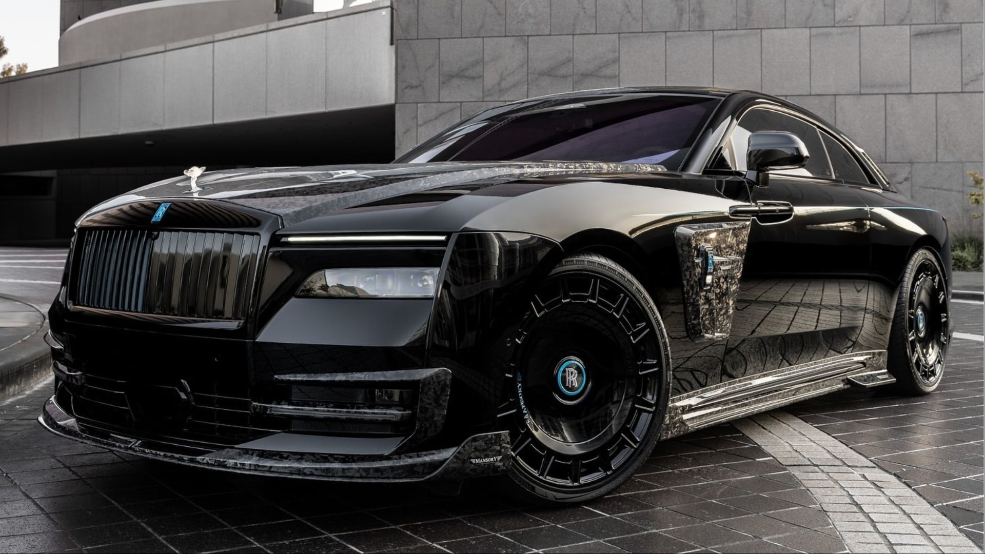 Mansory’s All-Black Rolls-Royce Spectre Elevated With Forged Carbon Fiber