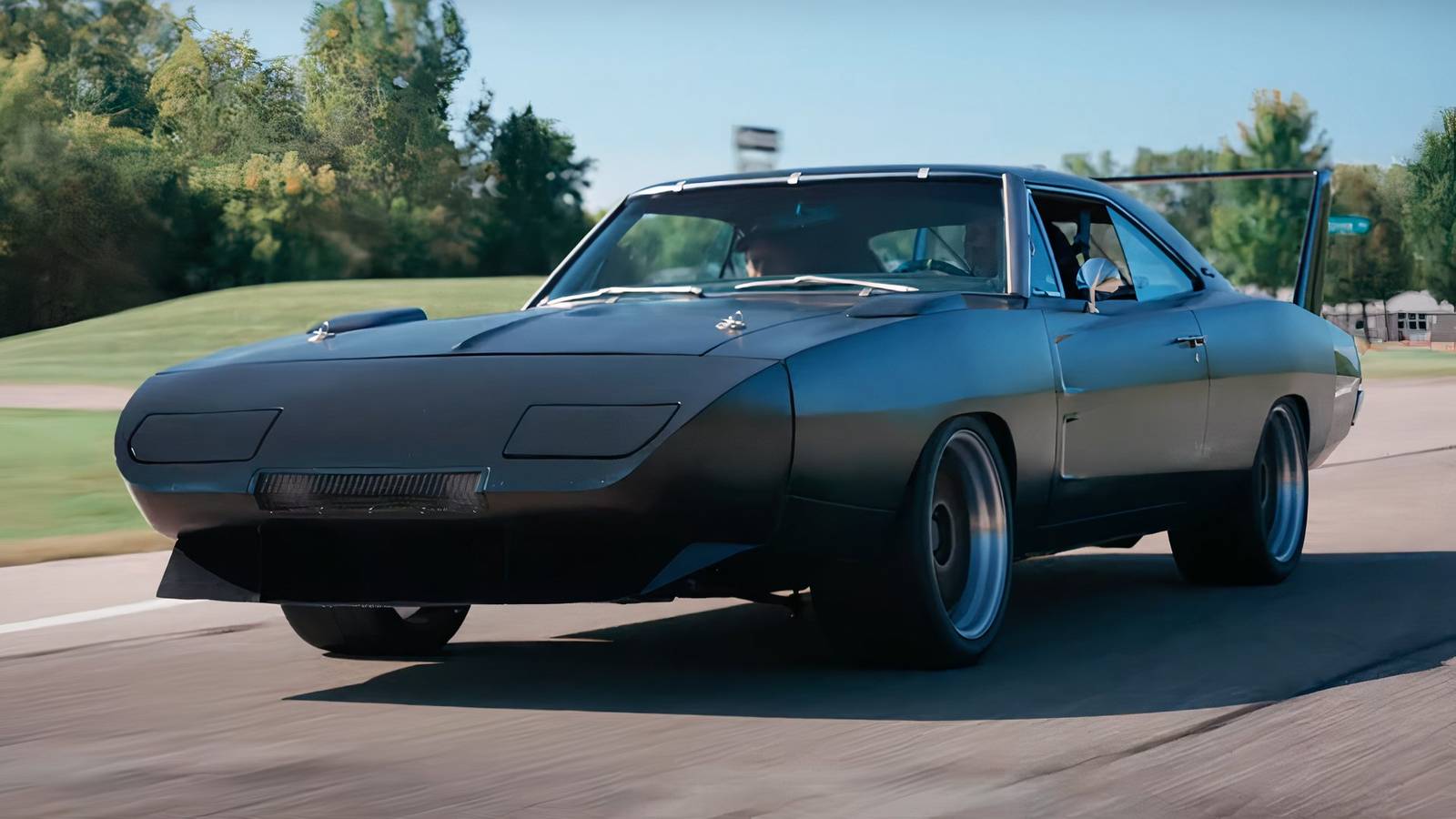 Dodge Charger Daytona Restomod With 800 Horsepower Redeye Engine, image size:1600x900
