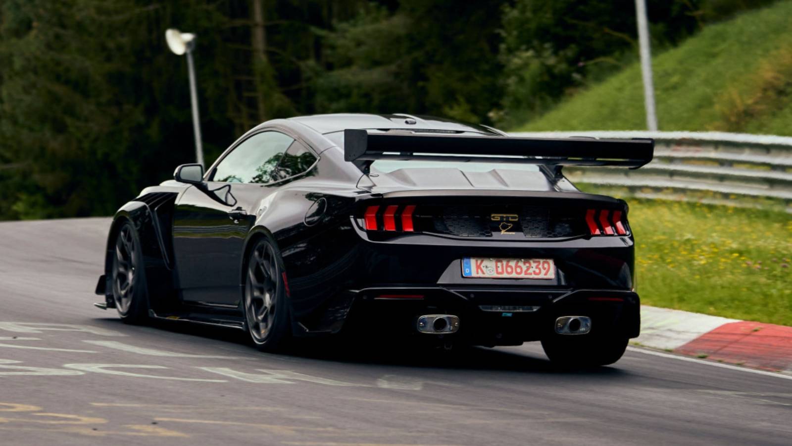 Ford Mustang GTD Officially Joins The Sub-7-Minute Nürburgring Lap Club ...