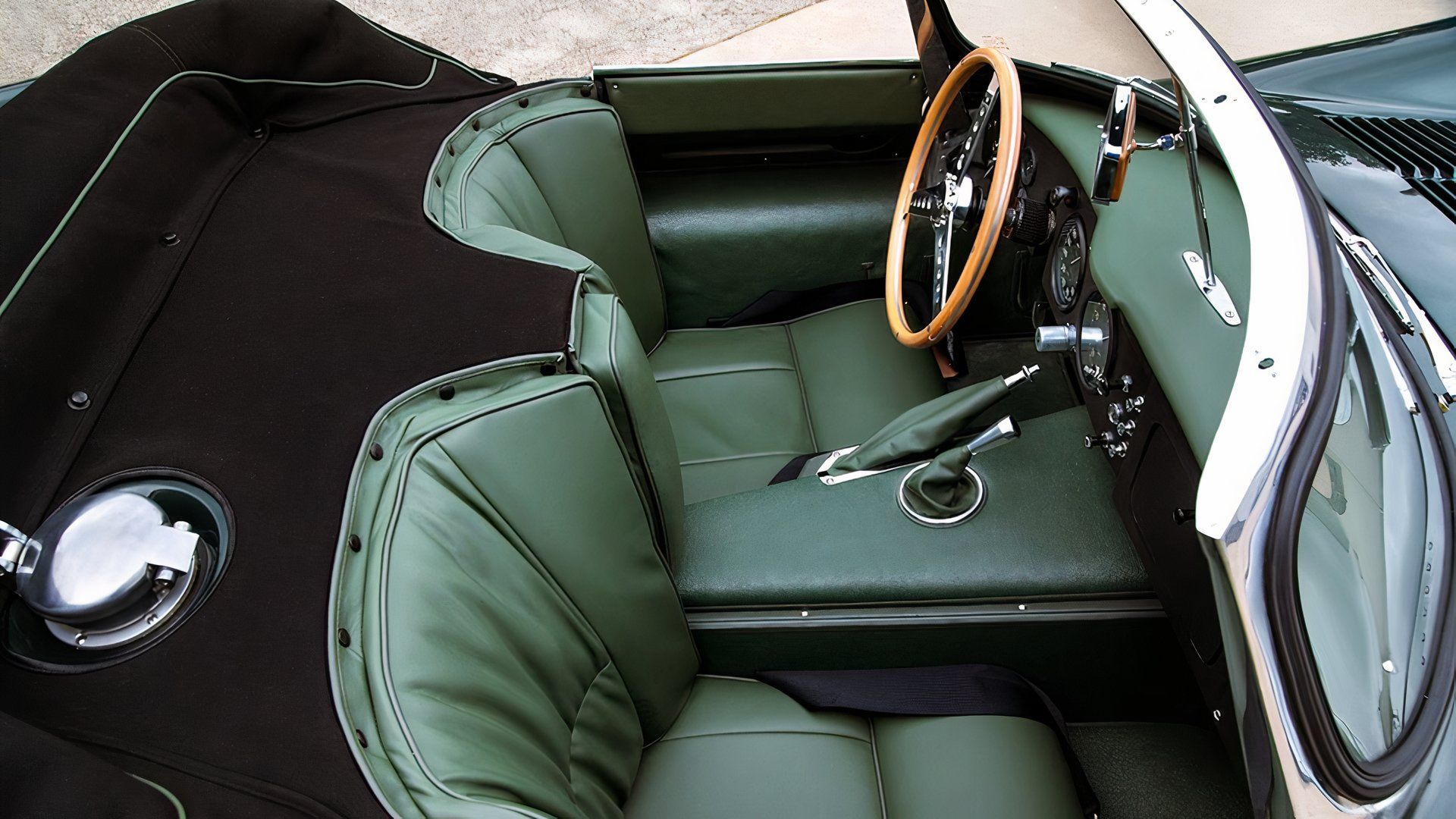 Car Thieves Steal Jaguar XKSS Tribute Car From Locked Texas Garage