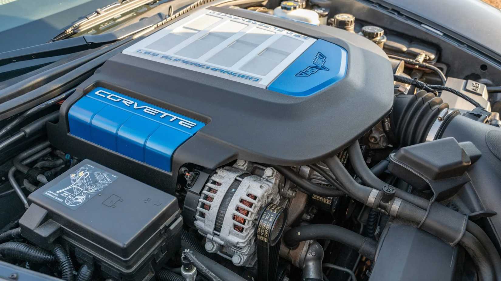 Chevrolet Corvette Generations Guide: Engines, Trims, Specs & Values ...