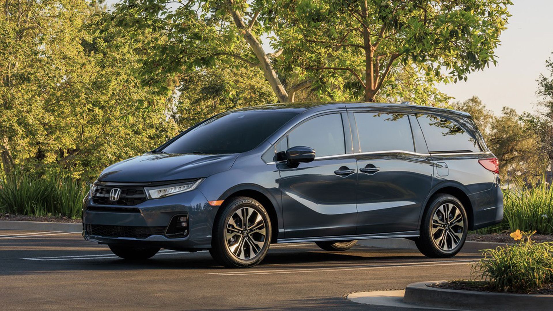 The World's Fastest Production V8 Minivan