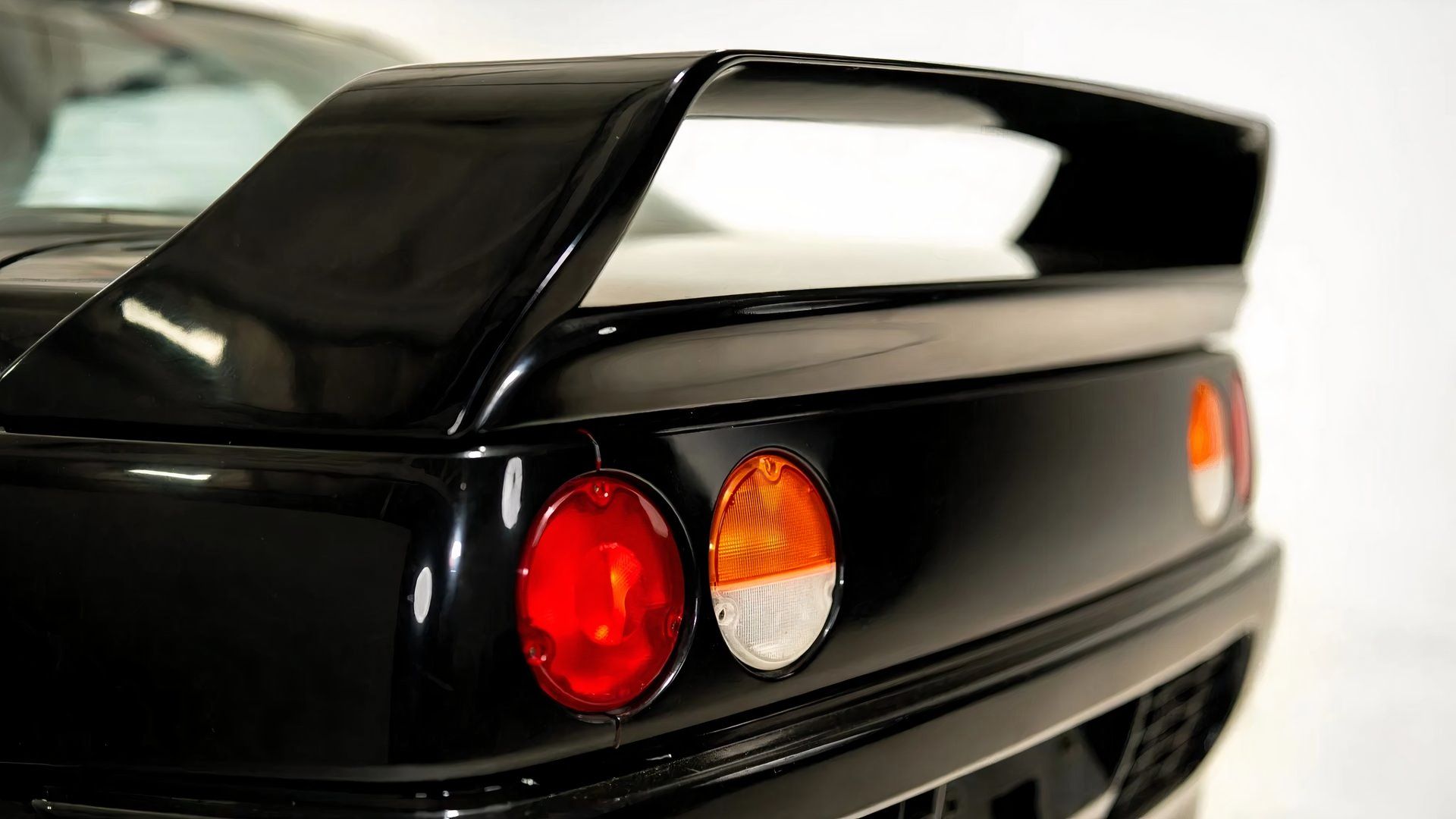 The Forgotten Mazda Sports Car That Makes The MX-5 Miata Look Big