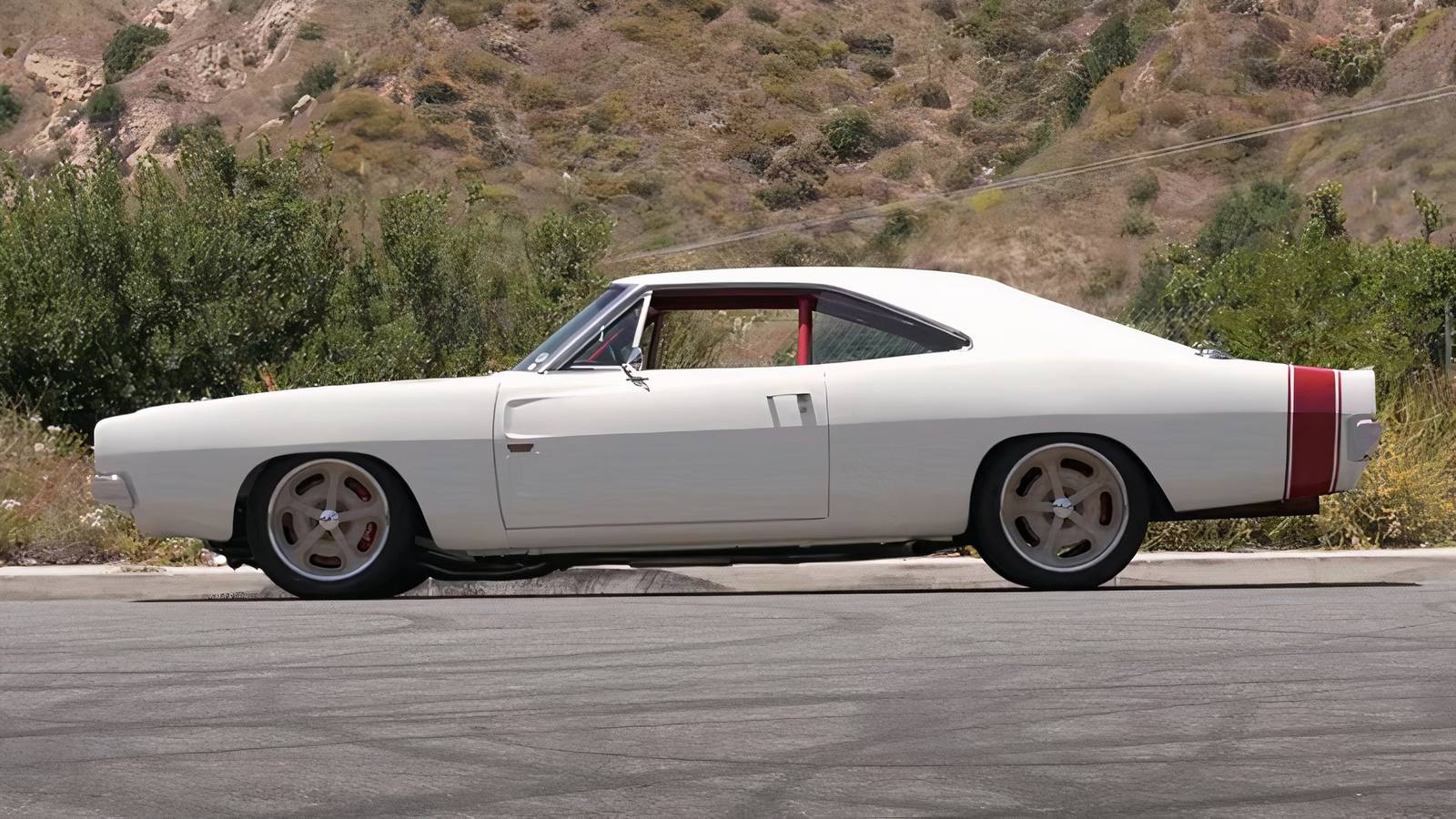 This NASCAR-inspired 1968 Charger Goes Full Throttle