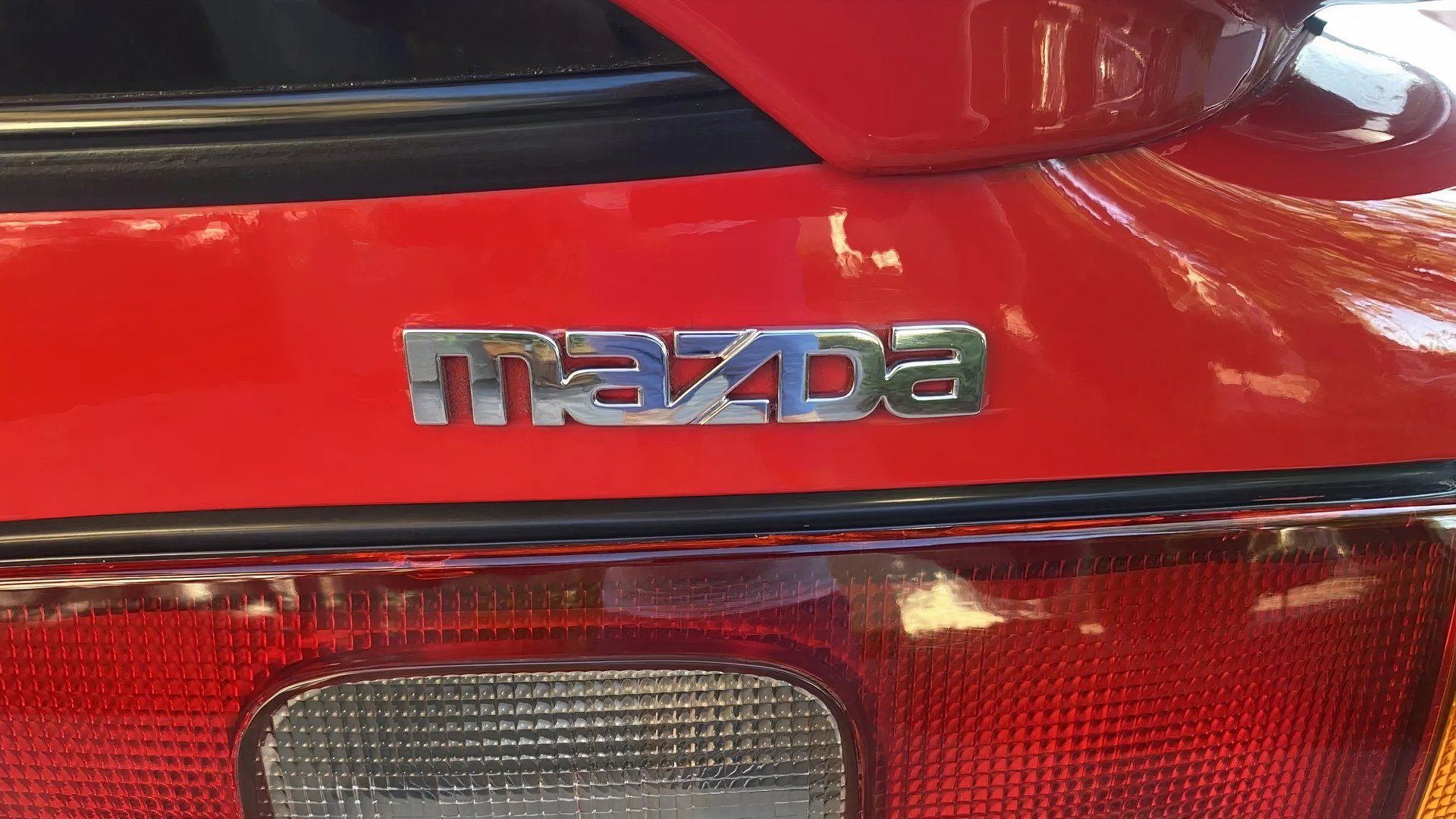 This Forgotten Mazda V6 Sports Car Is Now An Insanely Rare Sight