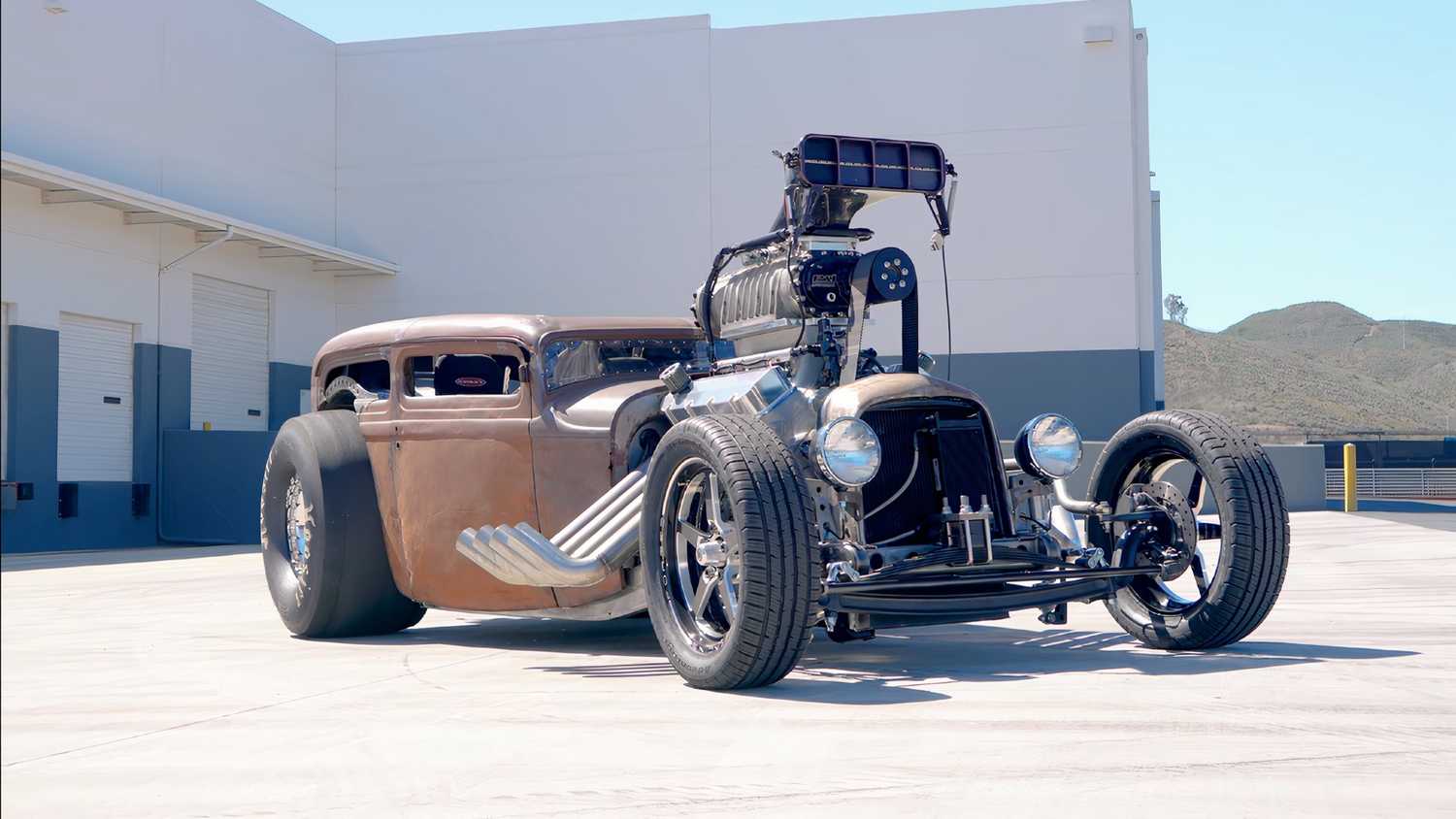 2100 Rods This ‘Car’ Weighs 2,100 Lbs, Makes 900 HP, And Just Scared A Preschool