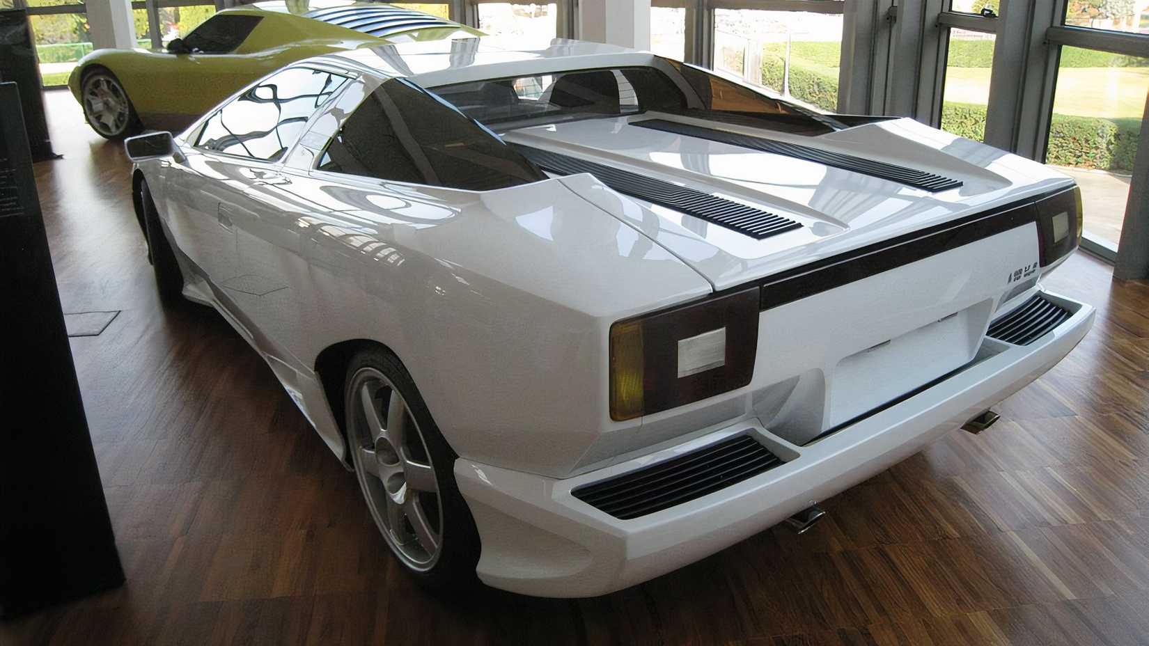Lamborghini Built The World's First V10 Supercar... But Never Sold It