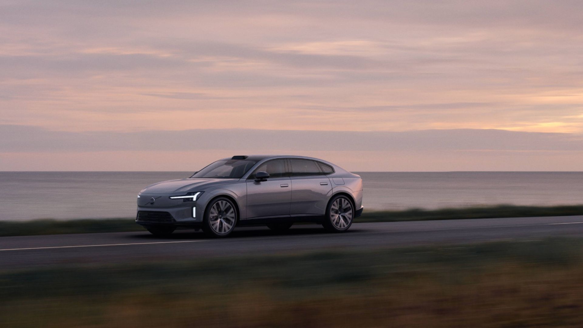 Volvo ES90 Delivers Versatility Without Fitting The Sedan Mold