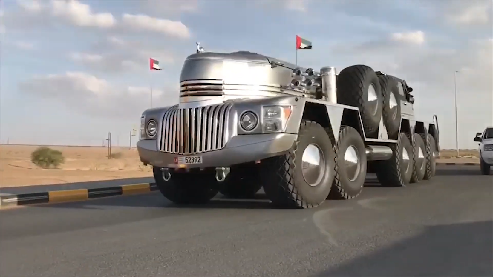 This Big Daddy of All SUVs Is a Mechanical Frankenstein