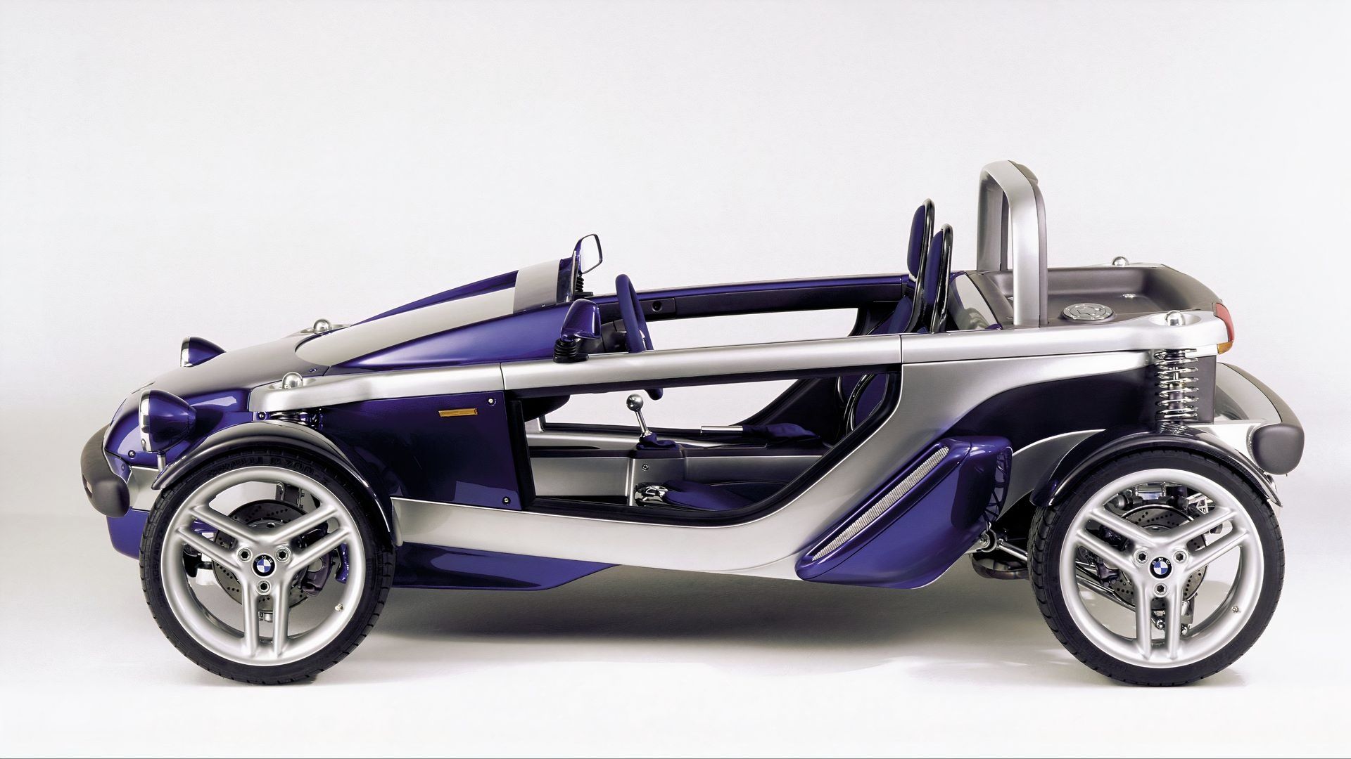 bmw-just-42-3-1.JPG?q=49&fit=contain&w=7