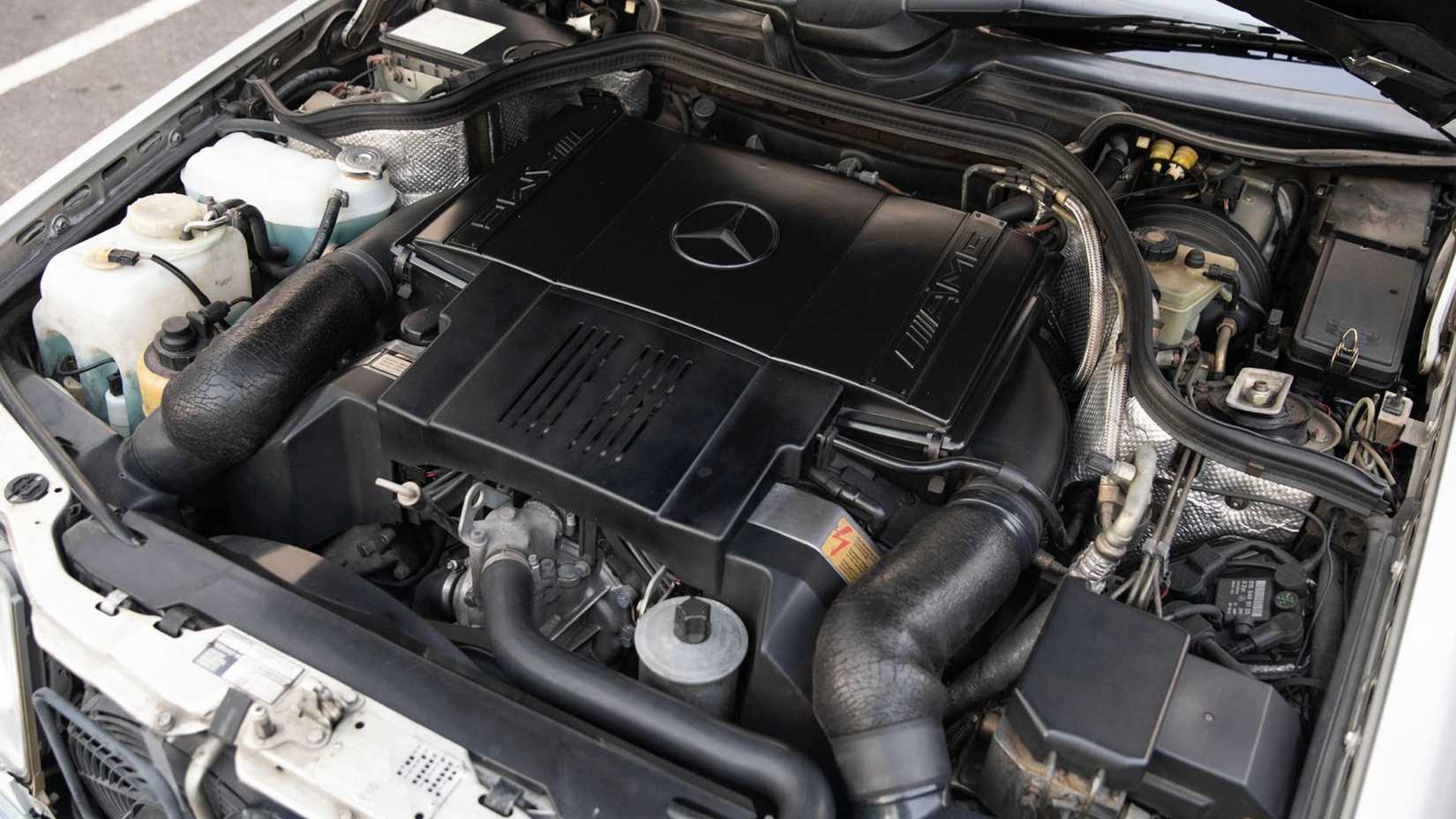 The Forgotten 1990s Sleeper That Quietly Delivered 380 HP