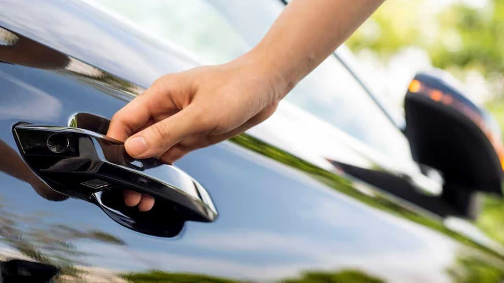 10 Modern Car Features Nobody Needs But Everyone Wants