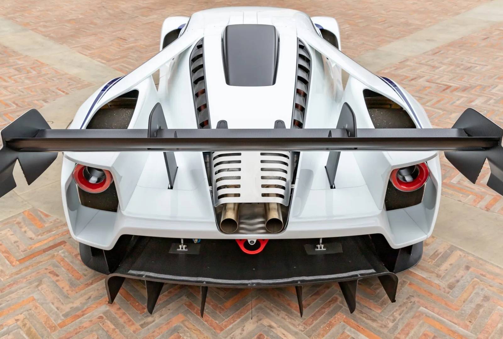 Hitler Reacts Badly To Corvette ZR1X Nürburgring Lap: Video, image size:1600x1080