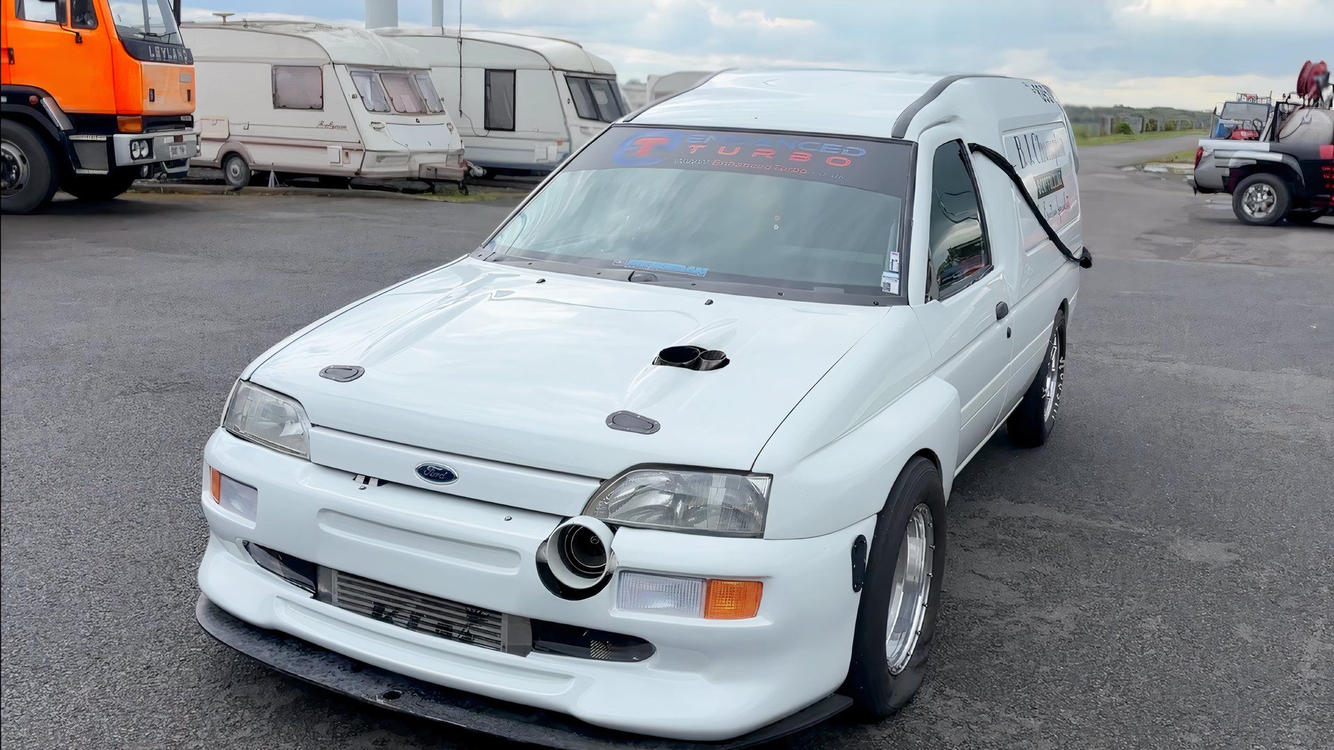 Model Research - Fahrney Ford, image size:1500x844