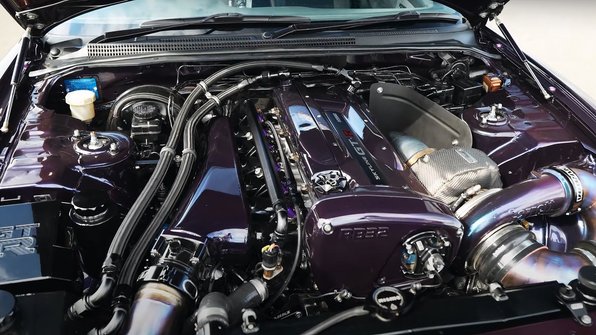 Nissan Skyline GT-R Boasts 1,200-HP RB32 And Sequential Gearbox