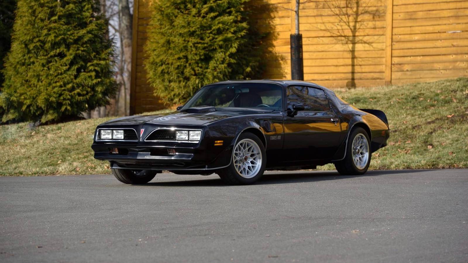 This '77 Trans Am Restomod Is A Muscle Car Masterpiece