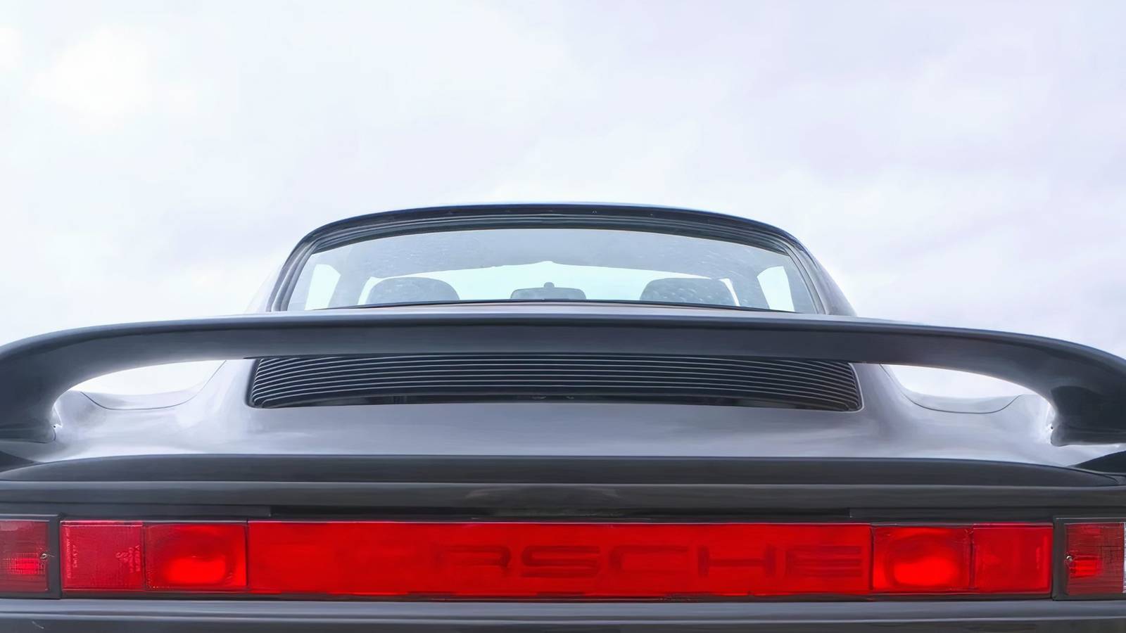 80s Rear Engine This AWD Porsche Was The World's Fastest Production Car In The '80s