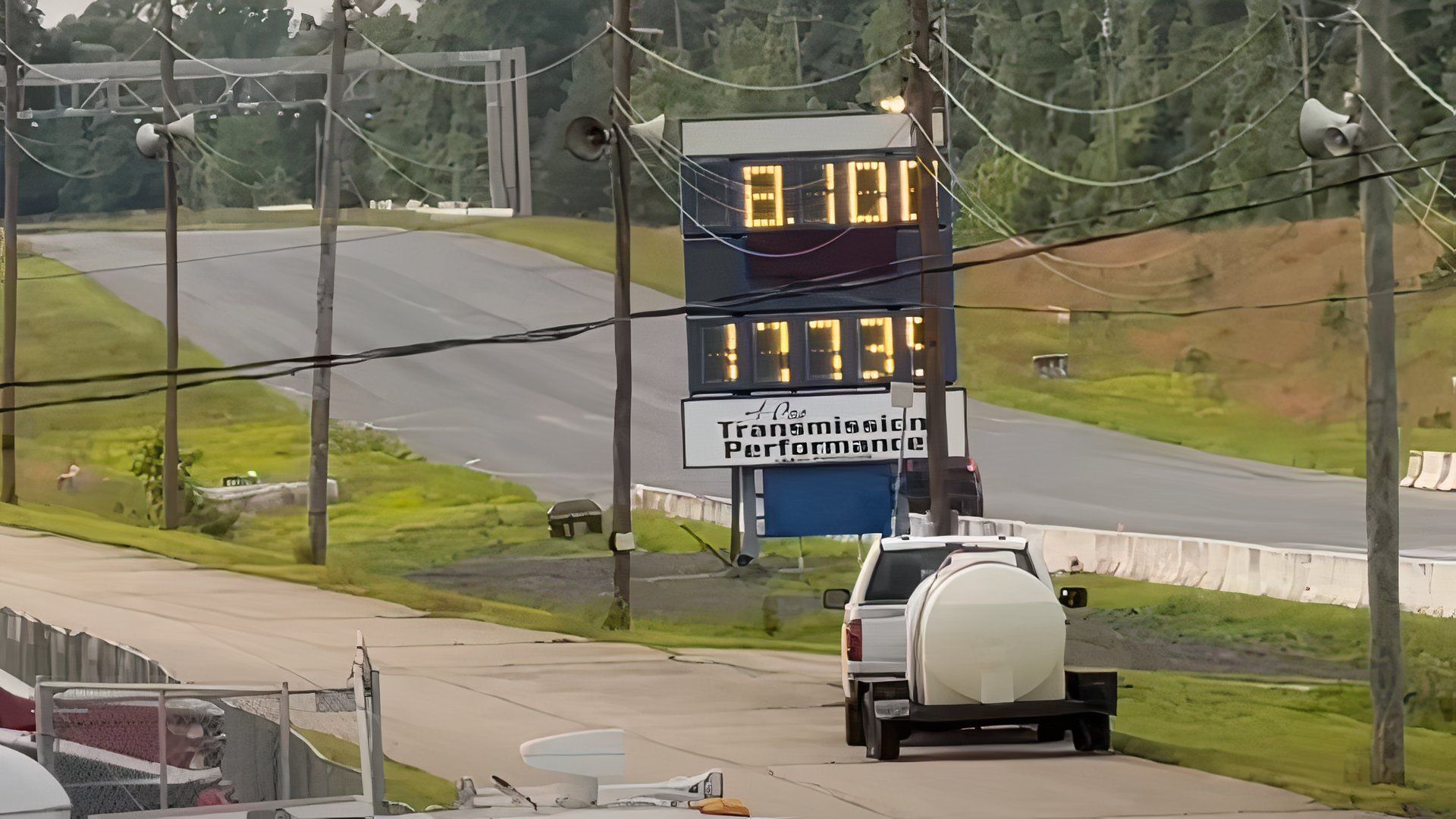 Tuned Jeep Trackhawk Sets Blistering New Quarter-Mile Record