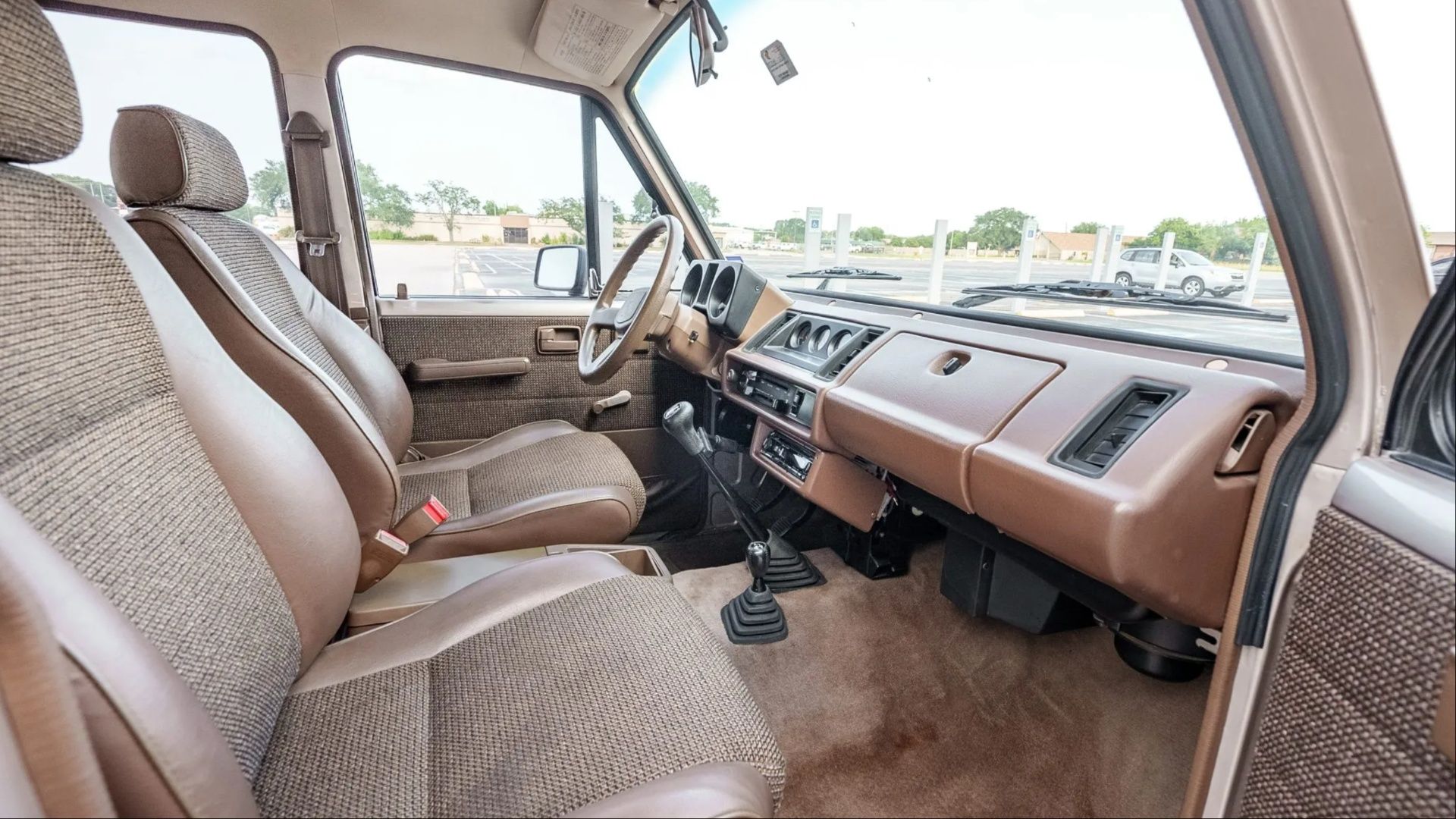 This Bulletproof '90s Off-Roader You Can Now Buy For $6k