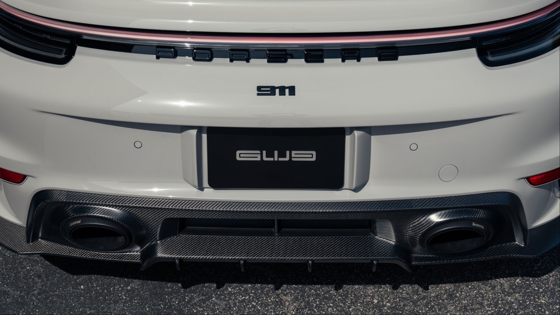 Gunther Werks Launches GW9 With 992 Turbo S Carbon Kit