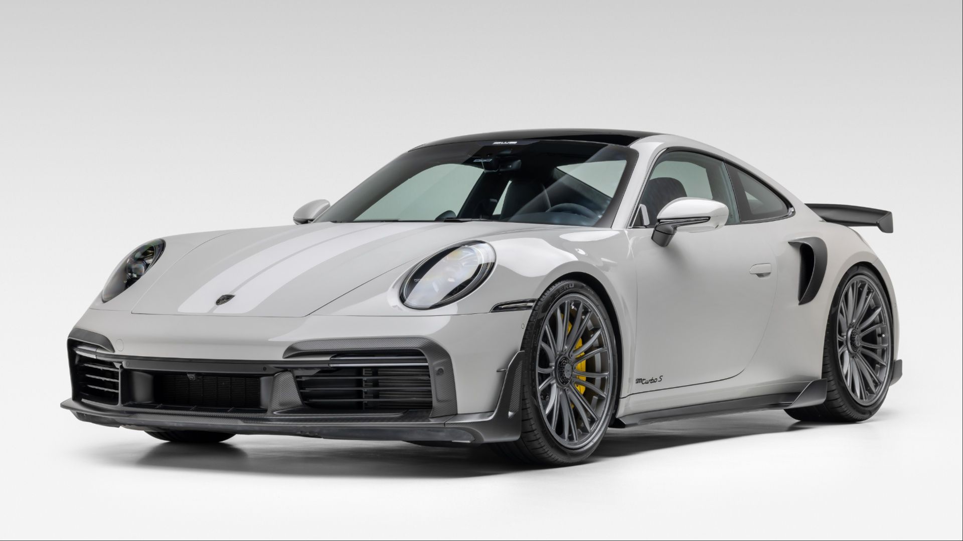 Gunther Werks Launches GW9 With 992 Turbo S Carbon Kit