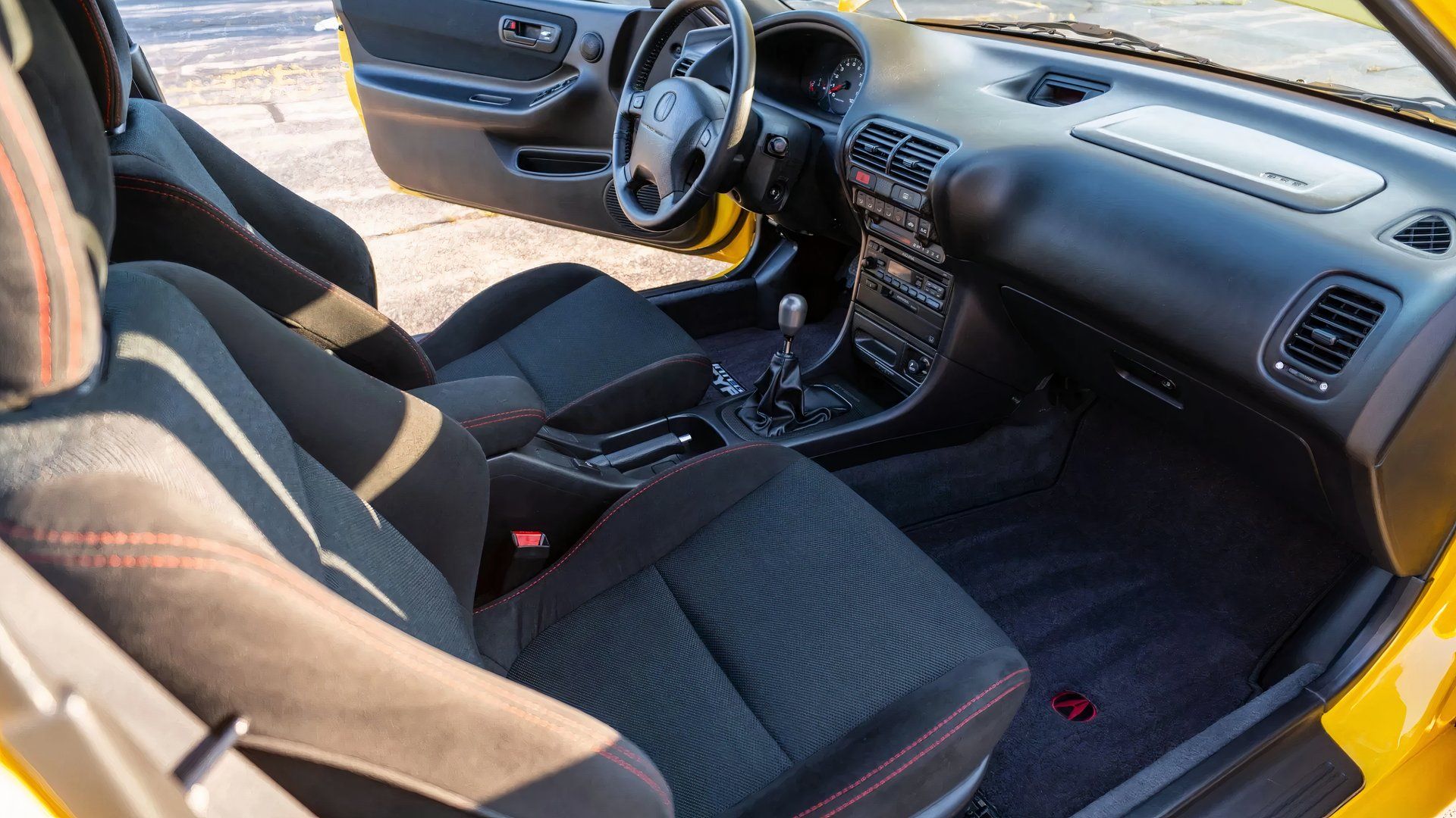 This Integra Type R Is A Rare Box-Stock Beast That Will Leave You In Awe