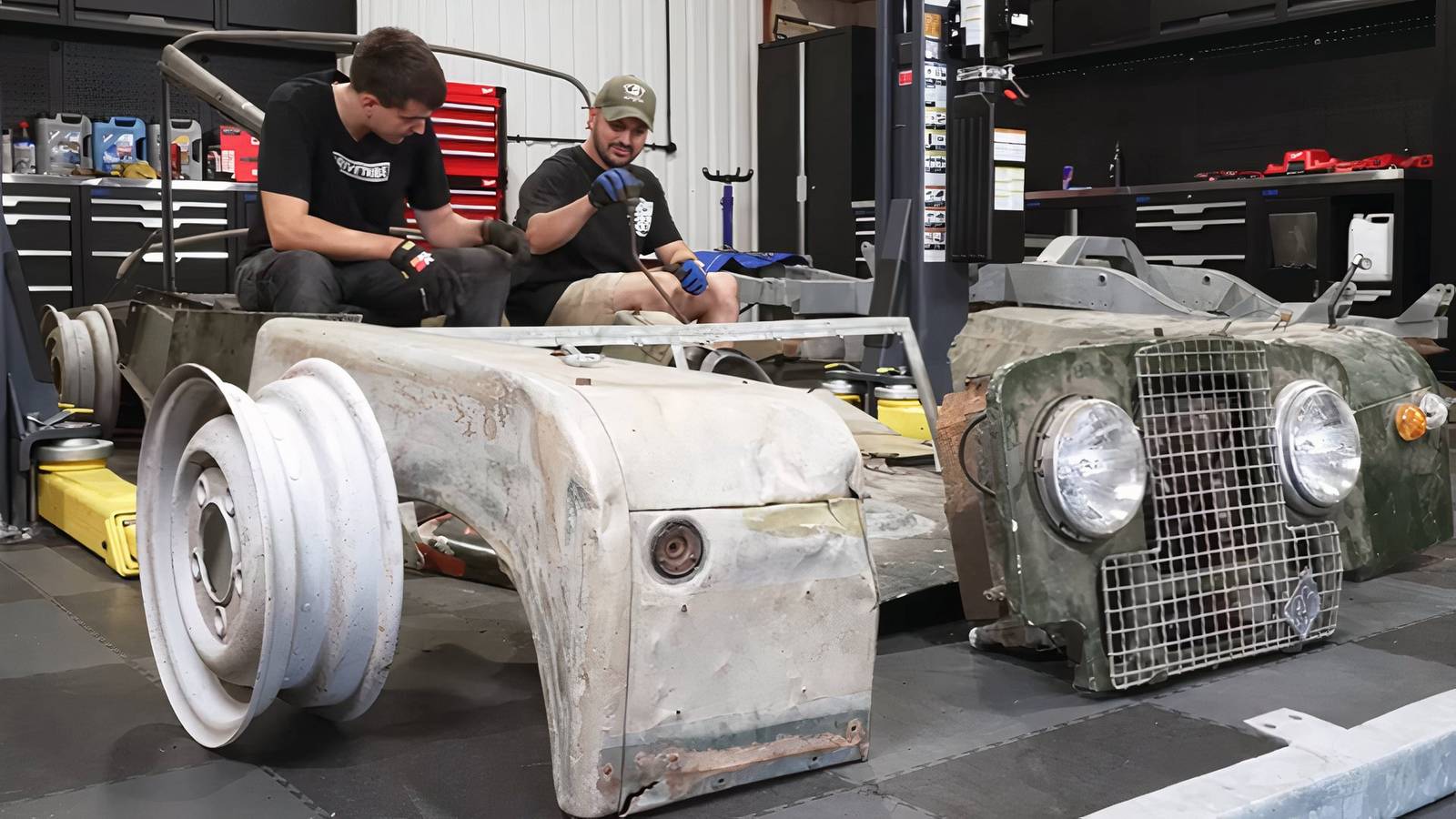 Richard Hammond Is Rebuilding A Land Rover Series I He Needs Your Help