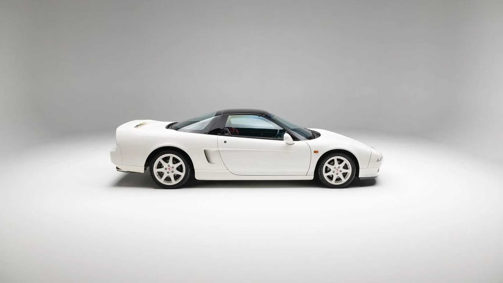 This First-gen 1995 Honda NSX-R Is For Sale