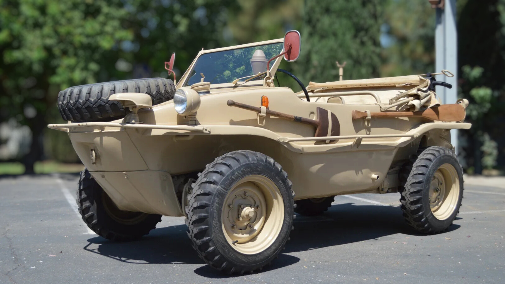 Amphicar 770: A German Convertible You Can Drive Across Water