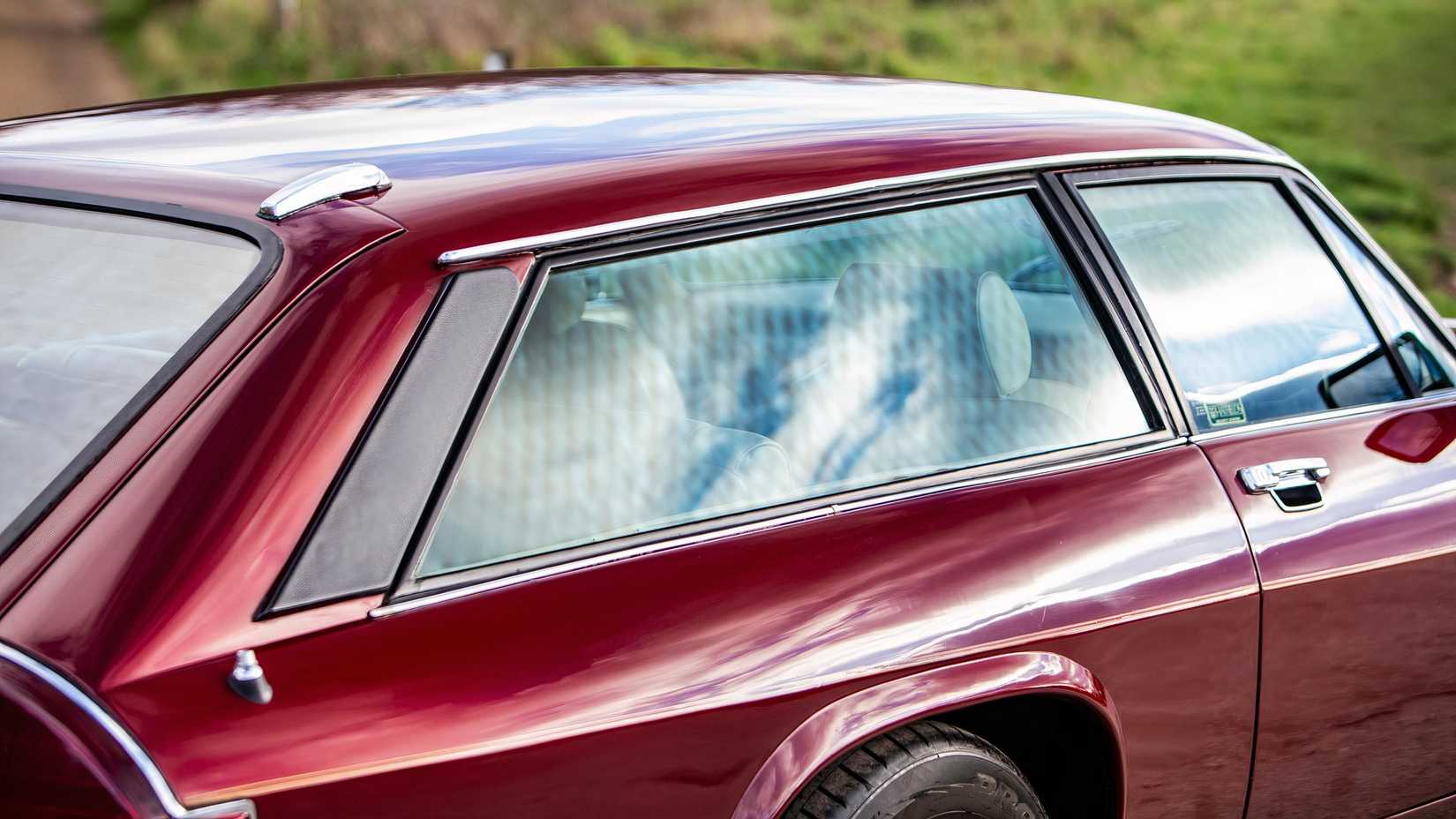 The Hand-Built V12 Jaguar Shooting Brake Nobody Remembers Is Now A Six ...