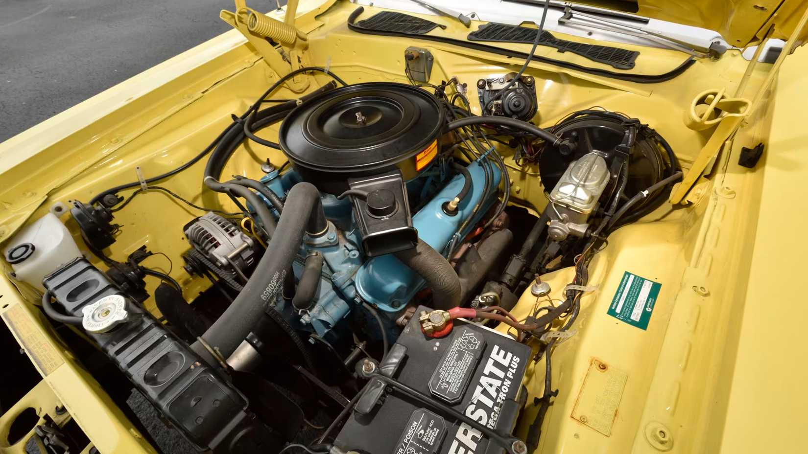 Mopar 318 V8: The Indestructible Engine Every Gearhead Should Know