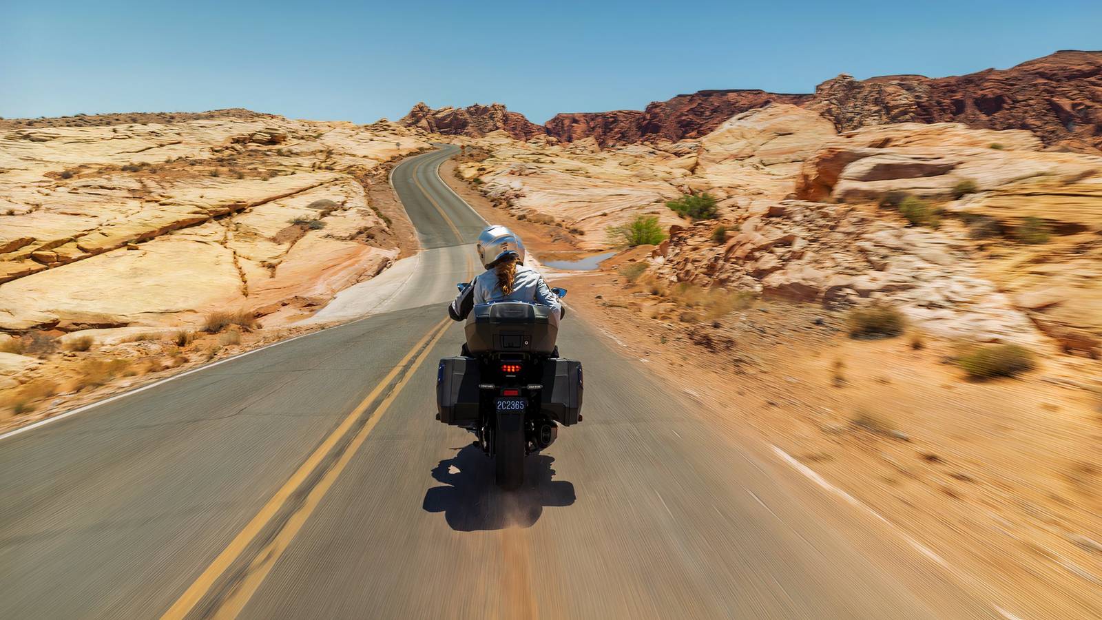 Honda’s NT1100 DCT Redefines What A Touring Bike Should Be Honda’s NT1100 DCT Redefines What A Touring Bike Should Be