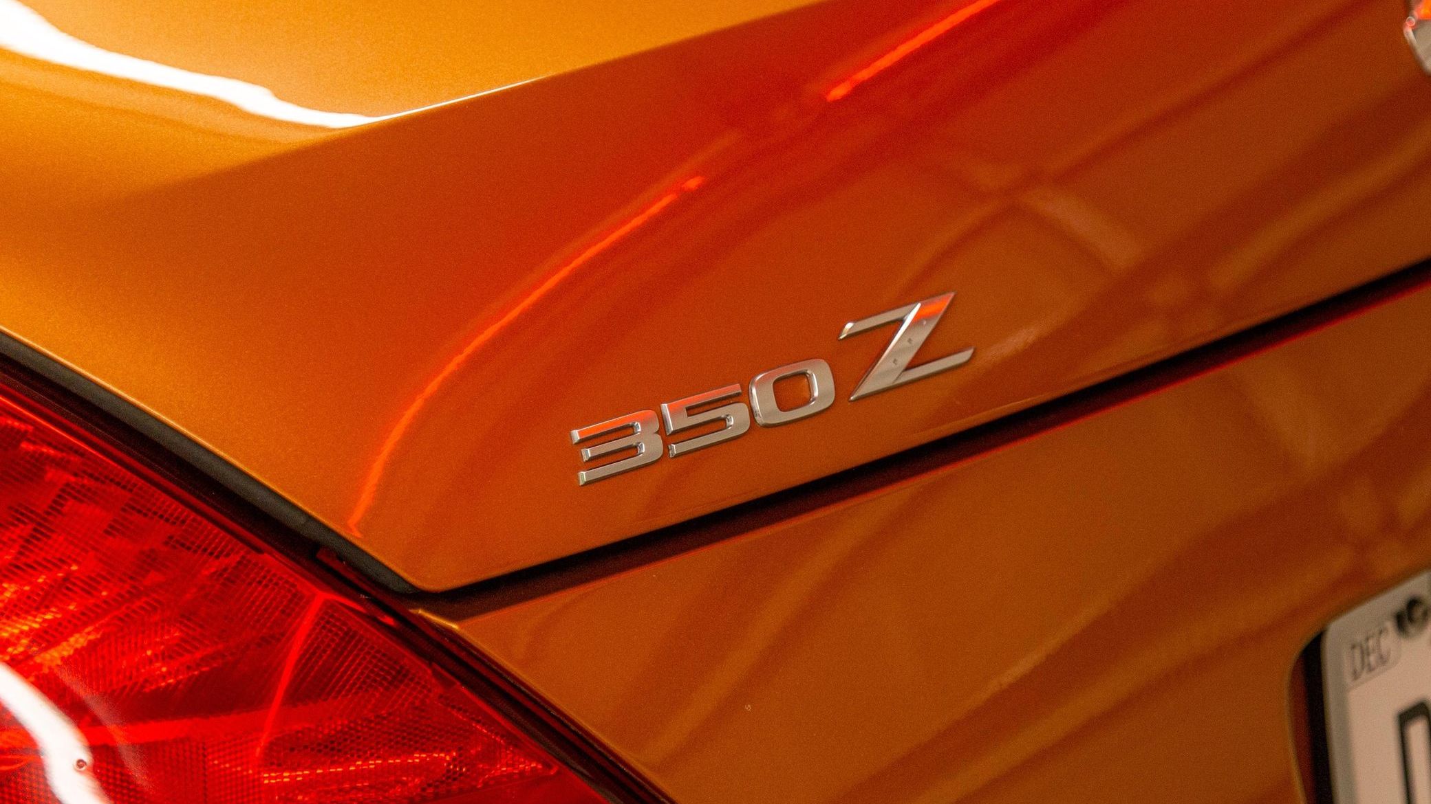 350z-cover.jpg?q=70&fit=crop&w=1200&h=62