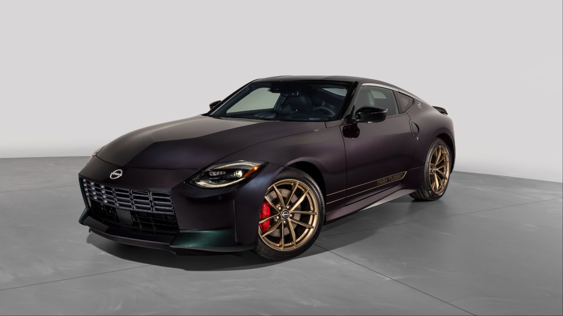 2026 Nissan Z Heritage Edition Debuts, Nismo Still Lacks Manual